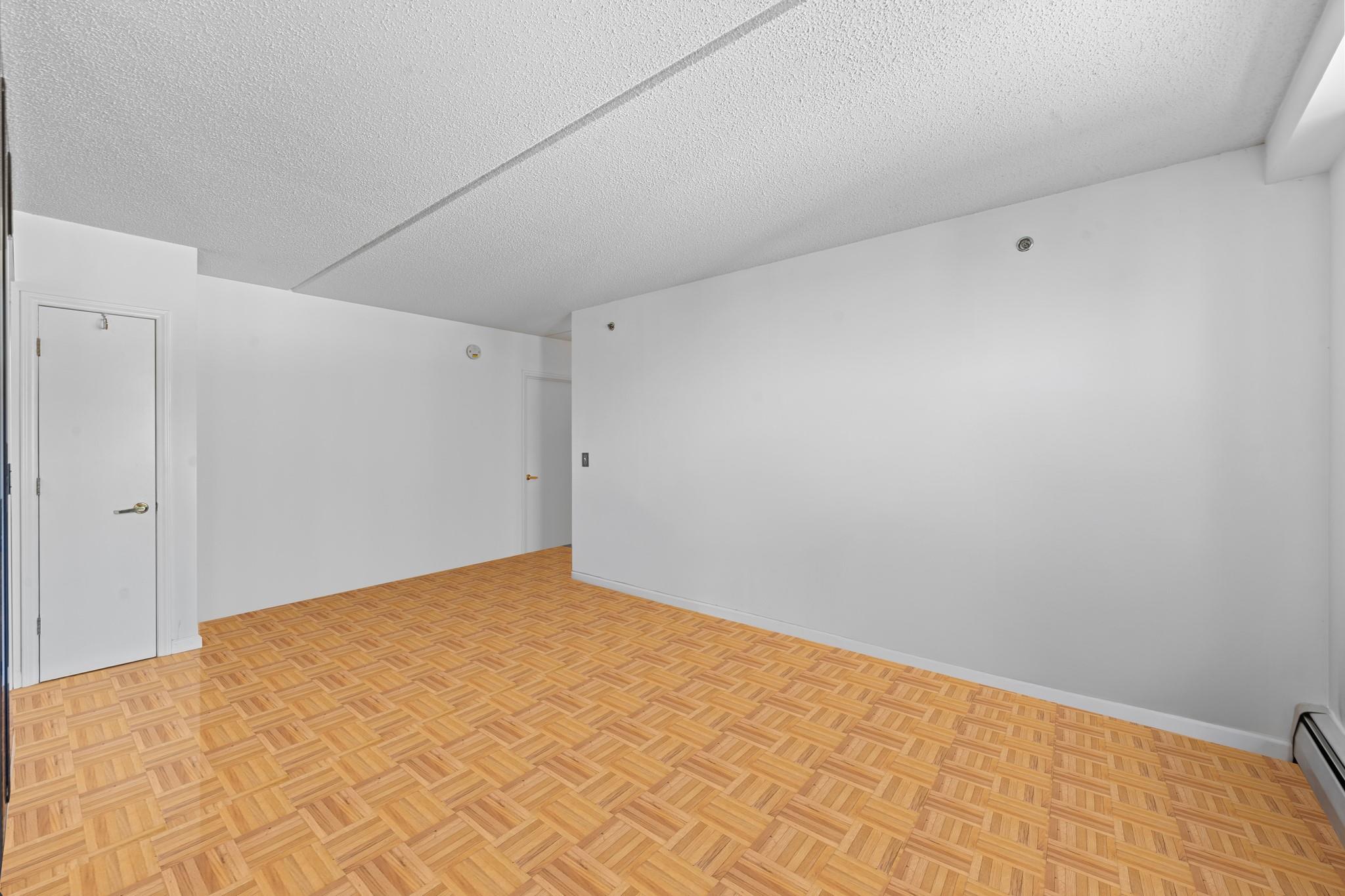 #11 photo, 2235 Frederick Douglass Boulevard, マンハッタン New York (Manhattan) , NY 10027