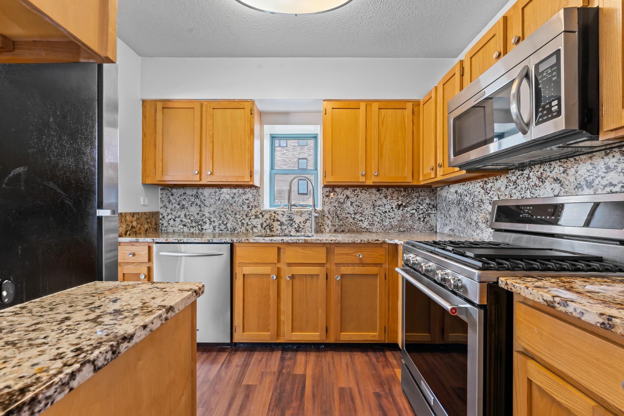 #16 photo, 2235 Frederick Douglass Boulevard, マンハッタン New York (Manhattan) , NY 10027