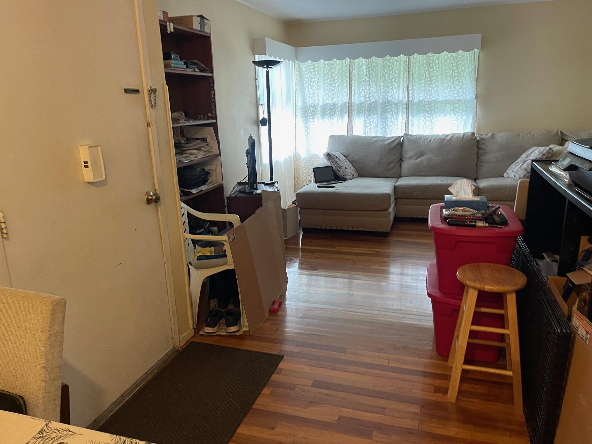 #3 photo, 5 Birch Court, 東長島 Riverhead , NY 11901