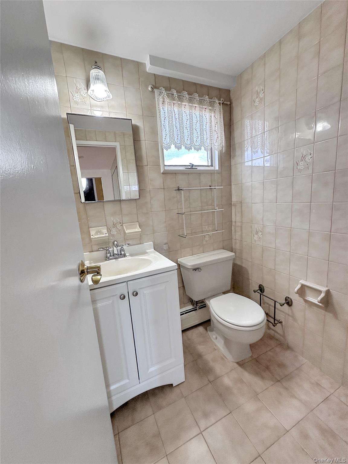 #13 photo, 57 S Crescent Drive, サフォーク郡 Farmingdale , NY 11735