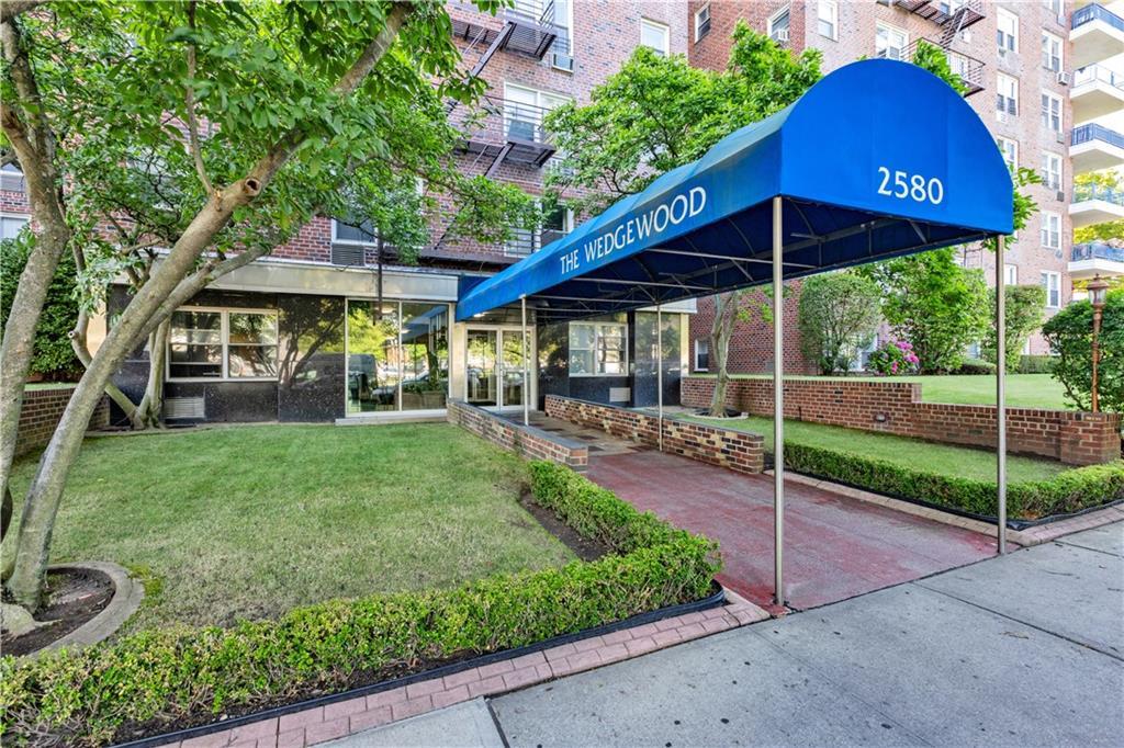 #1 photo, 2580 Ocean Parkway, 布鲁克林 Brooklyn , NY 11235