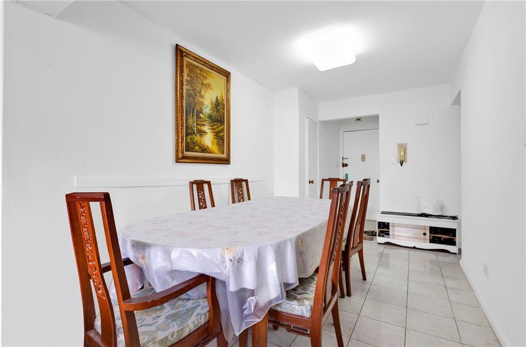 #7 photo, 2580 Ocean Parkway, Brooklyn , NY 11235