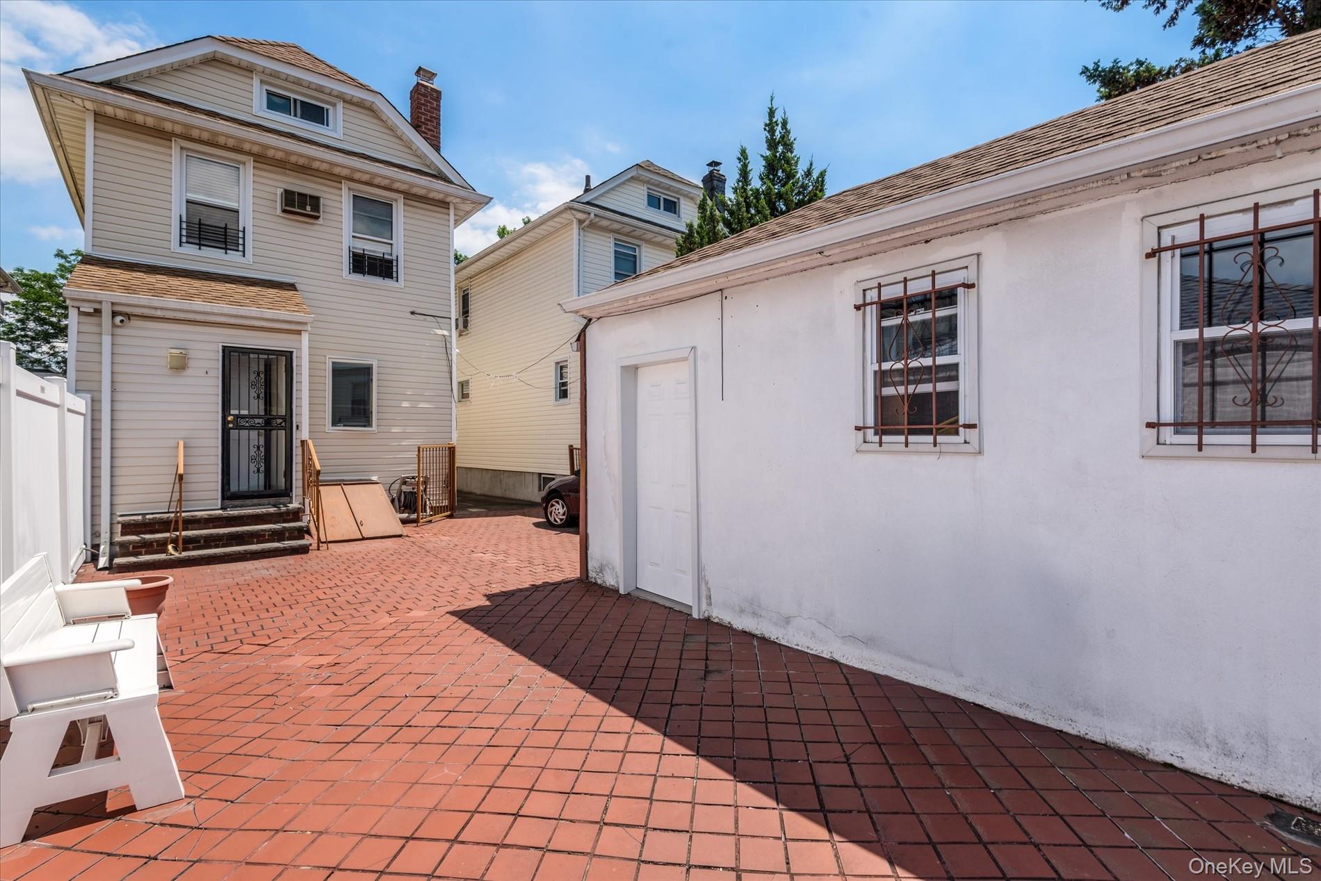 #11 photo, 7844 86th Street, クイーンズ区 Glendale , NY 11385