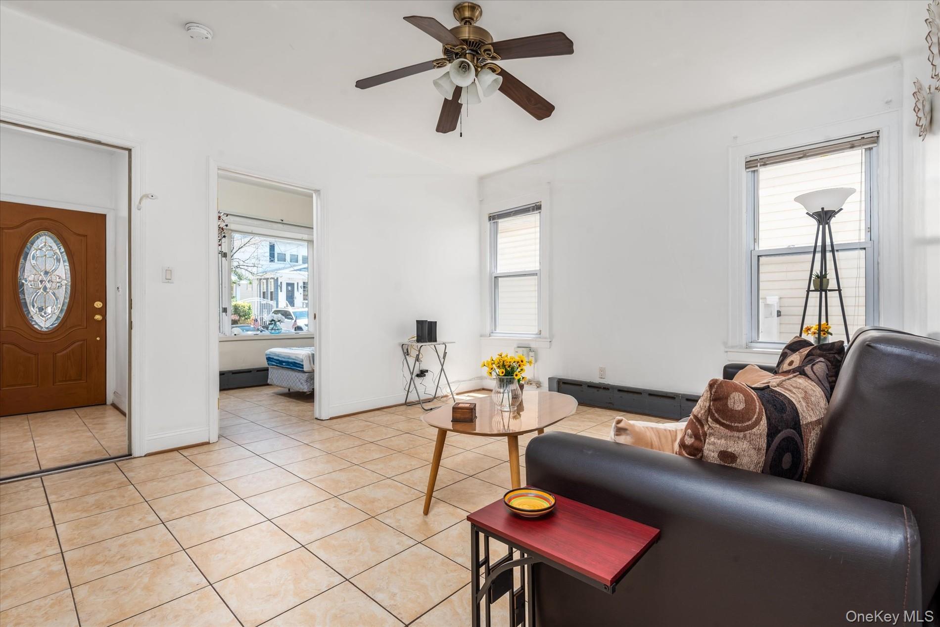 #13 photo, 7844 86th Street, クイーンズ区 Glendale , NY 11385