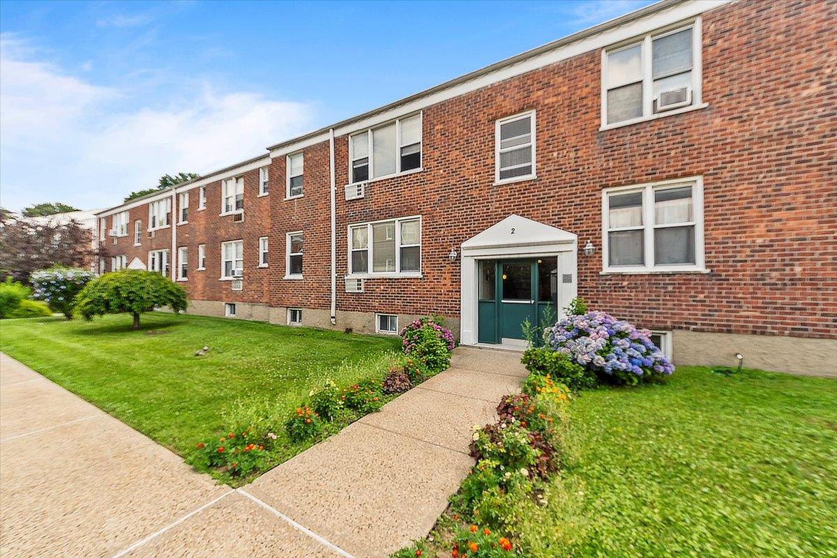 #1 photo, 836 Palisade Avenue, Yonkers , NY 10703