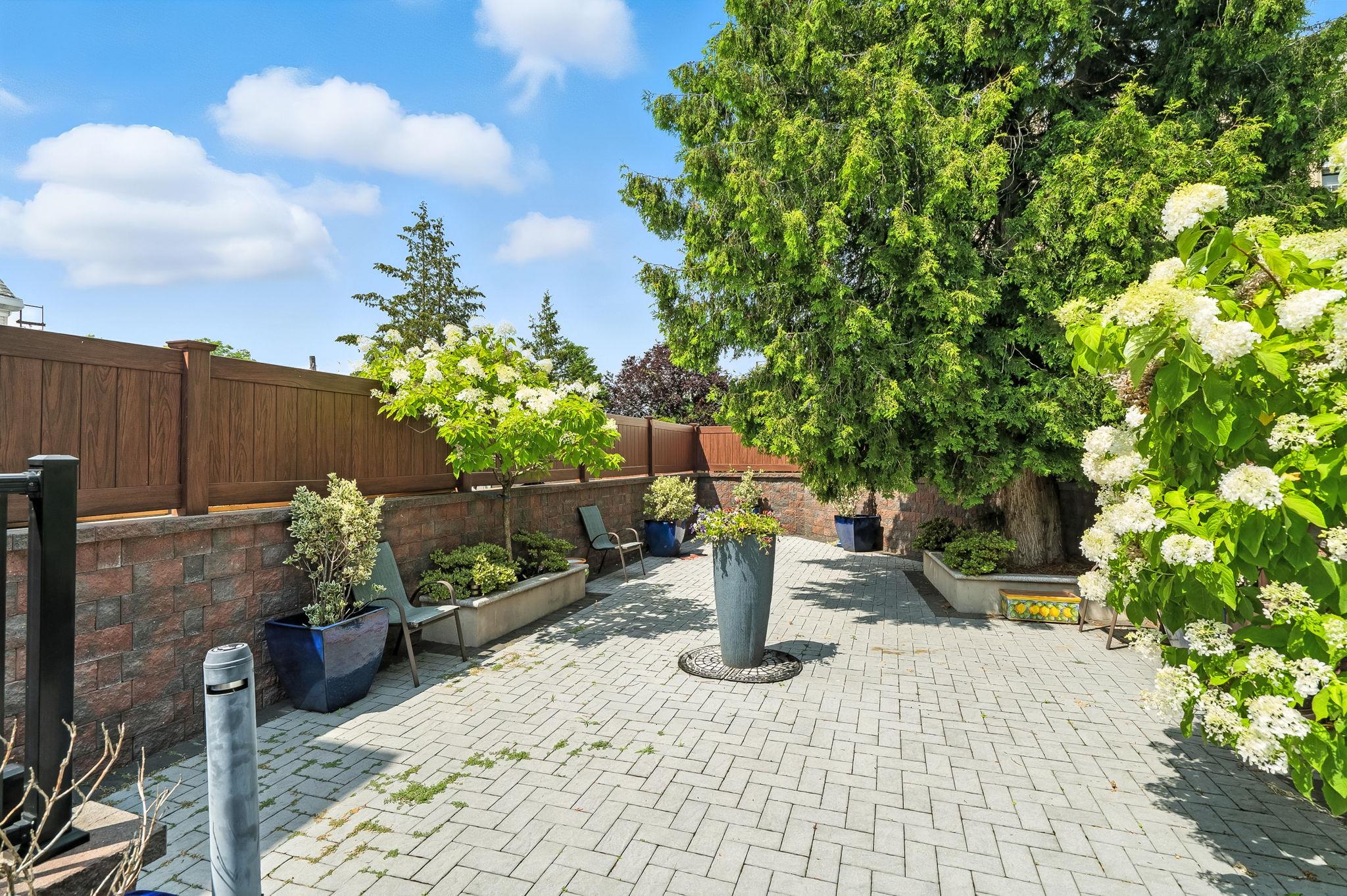 #5 photo, 1020 McLean Avenue, Yonkers , NY 10704