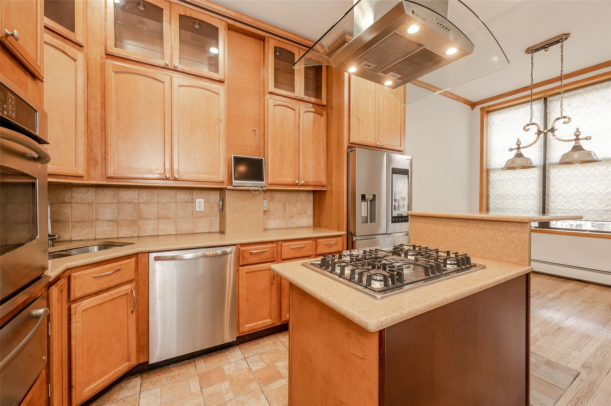 #10 photo, 130 West 132nd Street W 132nd Street, マンハッタン New York (Manhattan) , NY 10027