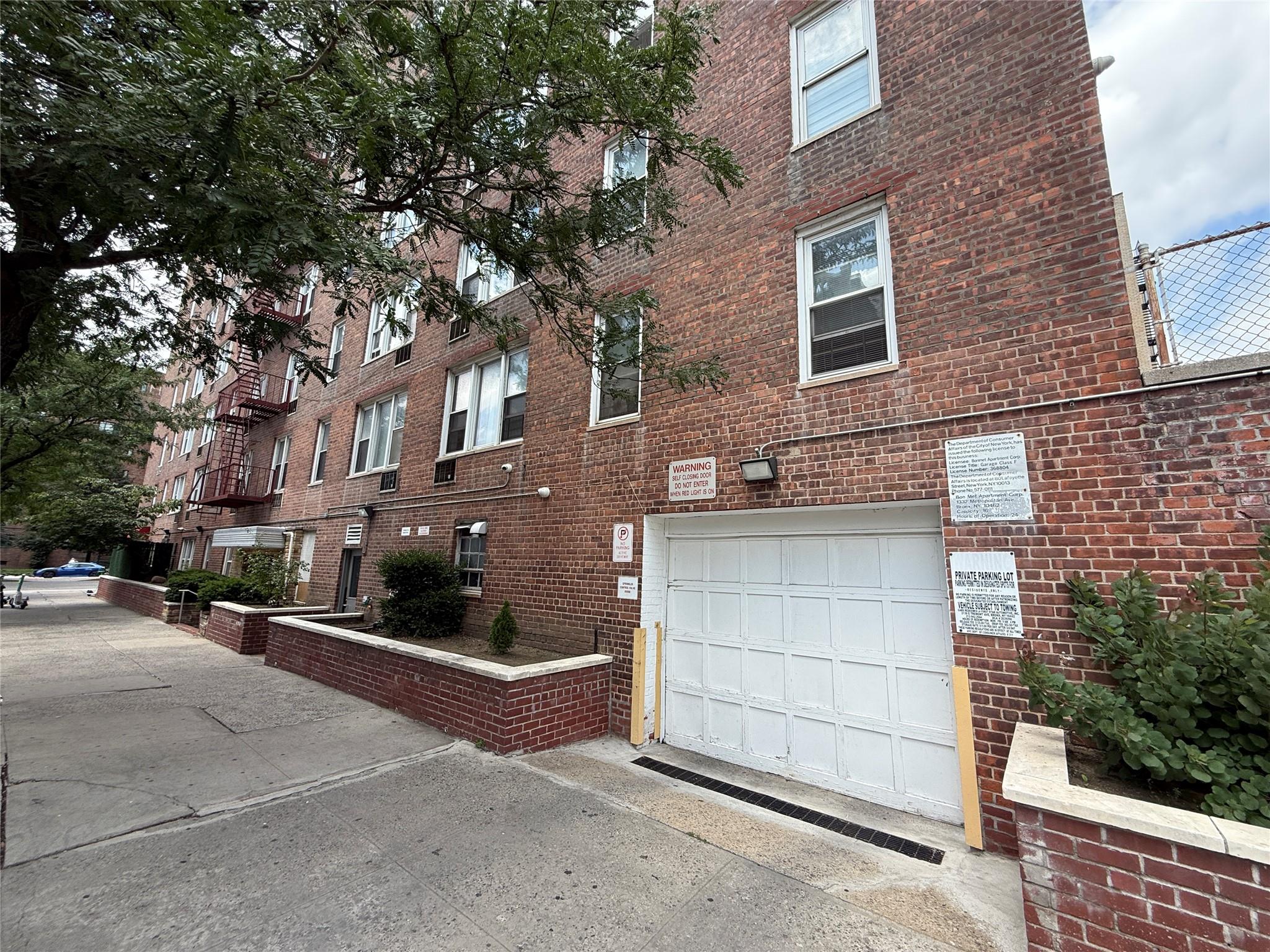 #1 photo, 1332 Metropolitan Avenue, Bronx , NY 10462