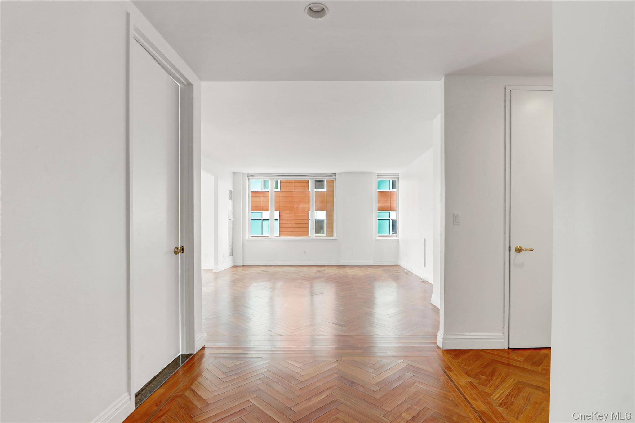 #4 photo, 90 E End Avenue, マンハッタン New York (Manhattan) , NY 10028