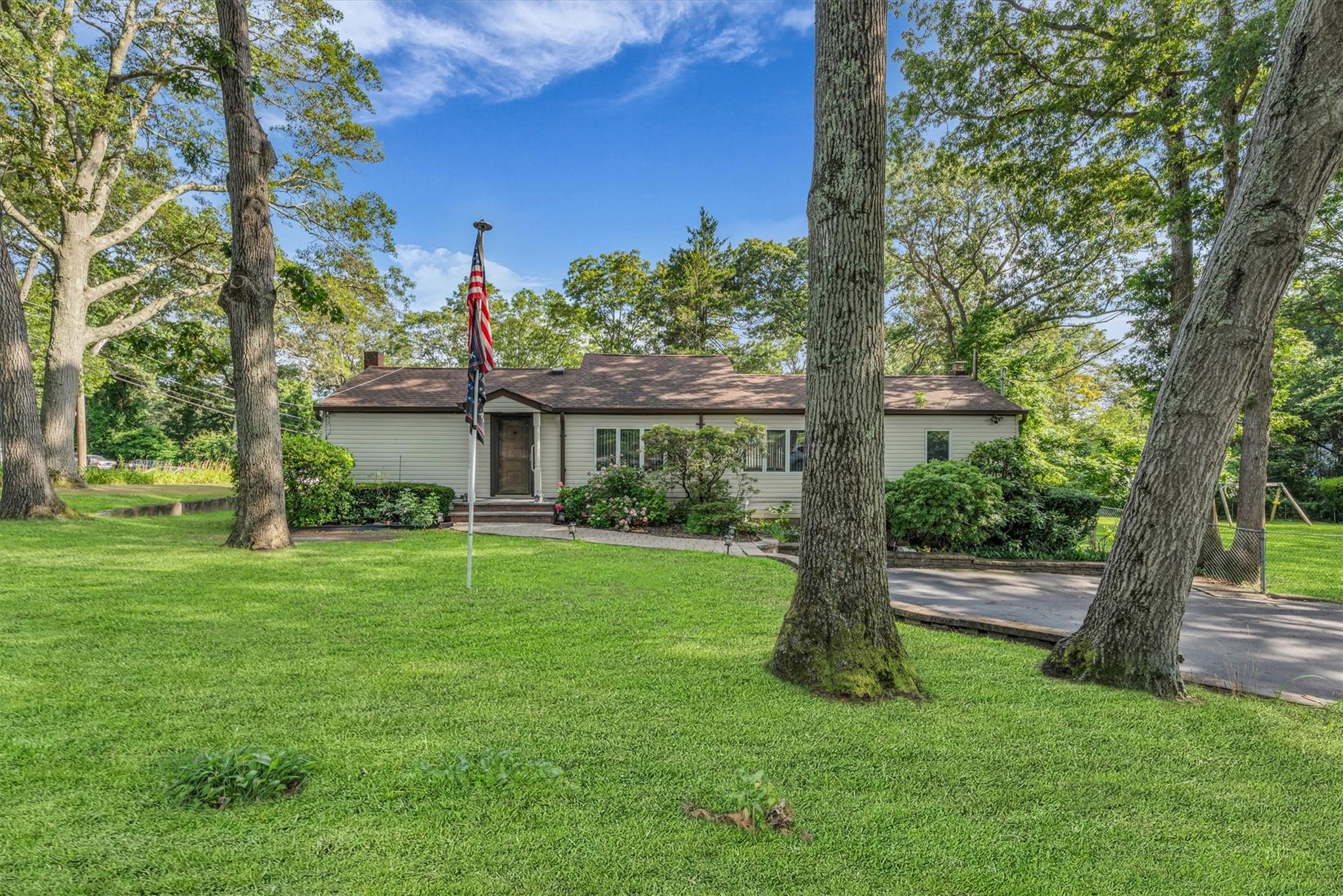 #17 photo, 4 Highland Avenue, サフォーク郡 Farmingville , NY 11738