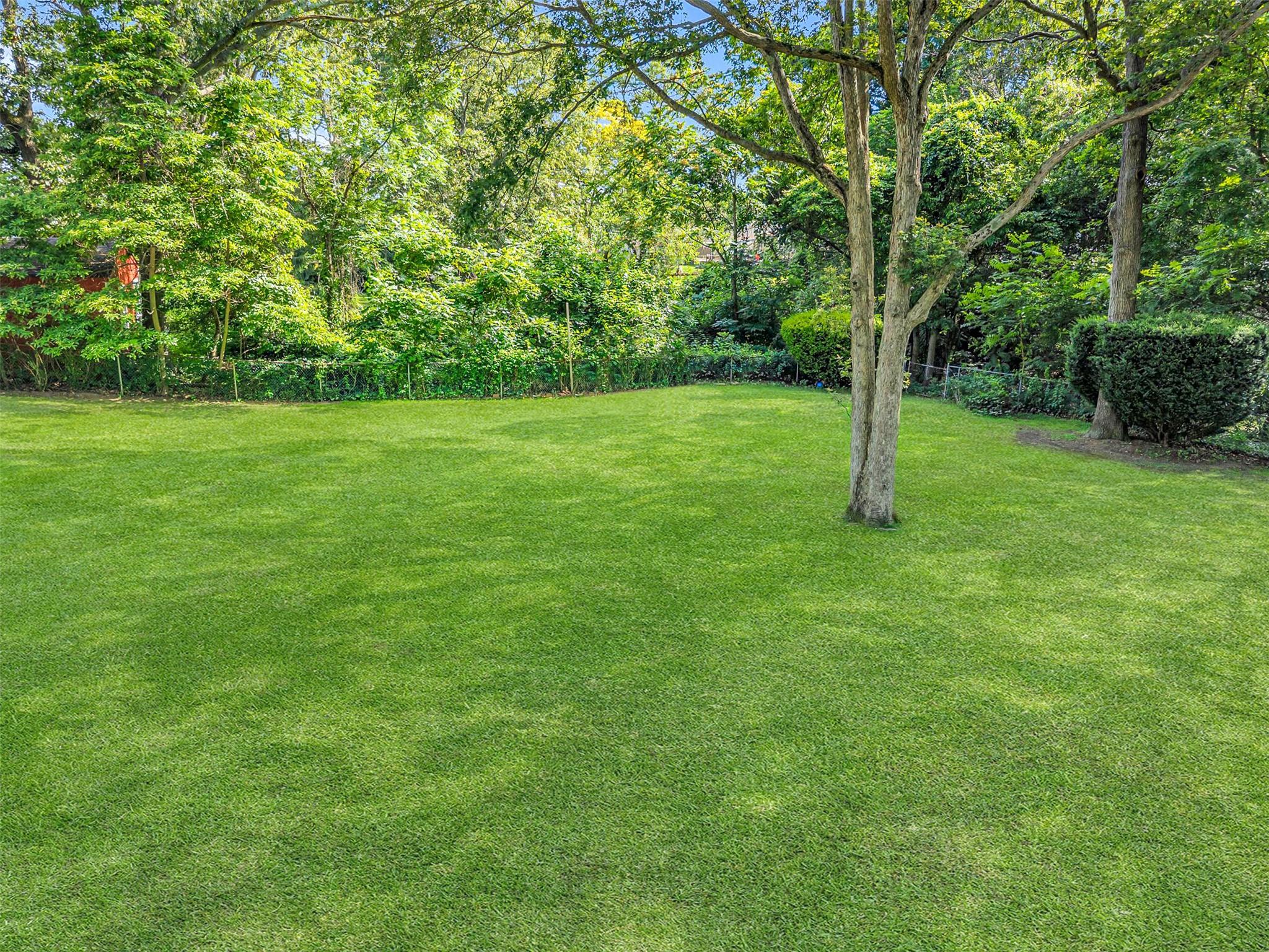 #2 photo, 4 Highland Avenue, サフォーク郡 Farmingville , NY 11738