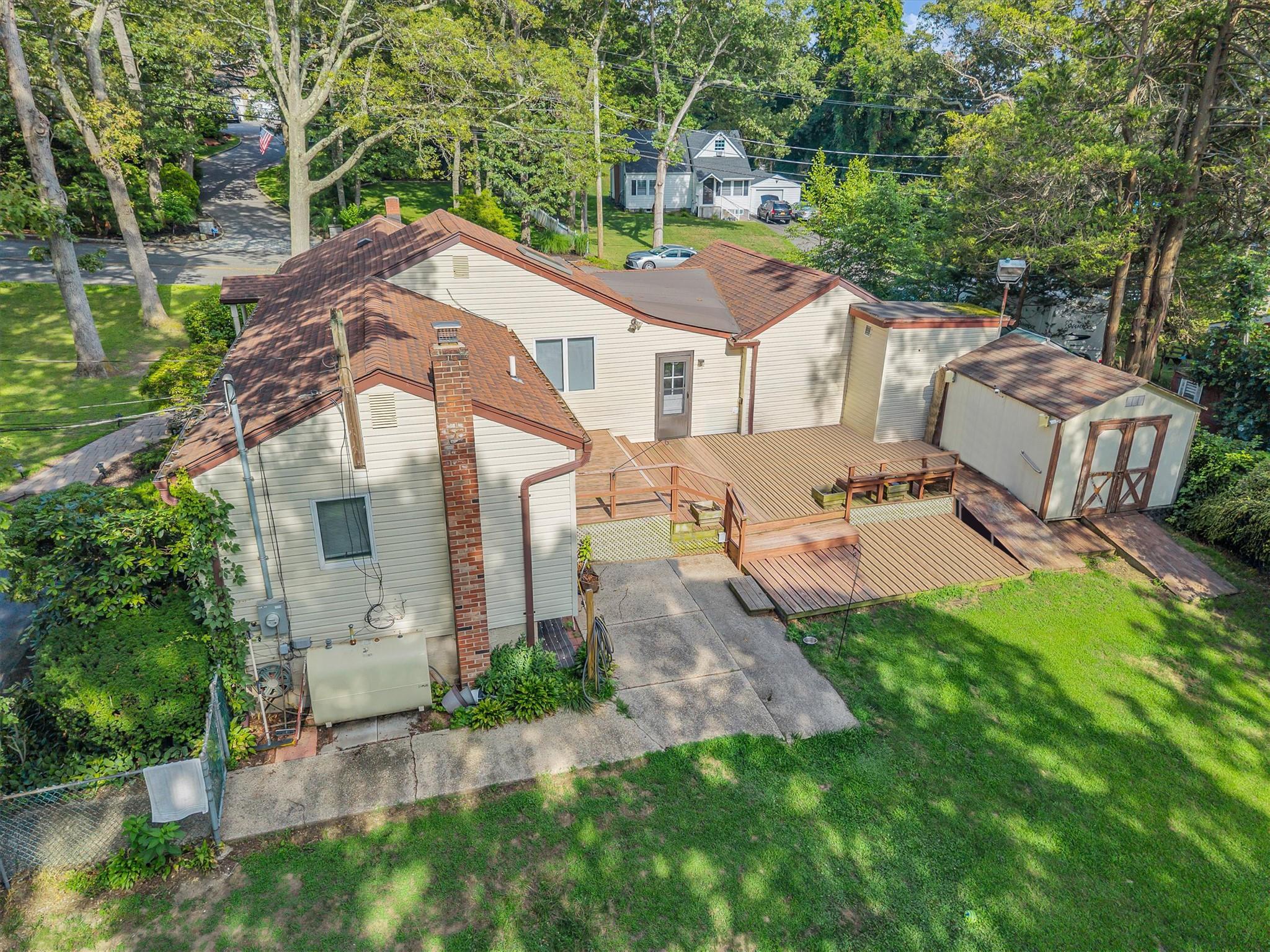 #3 photo, 4 Highland Avenue, サフォーク郡 Farmingville , NY 11738