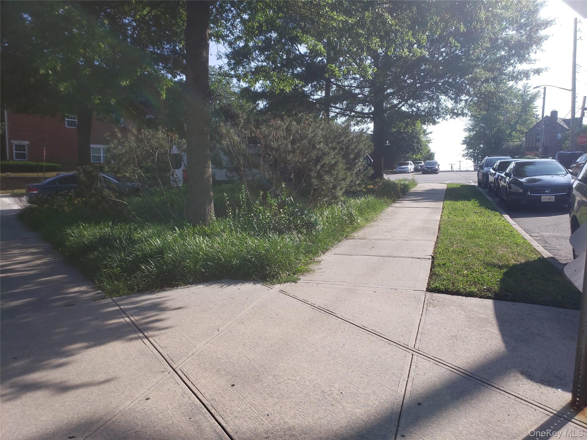 #3 photo, 5-05 College Point Blvd, クイーンズ区 College Point , NY 