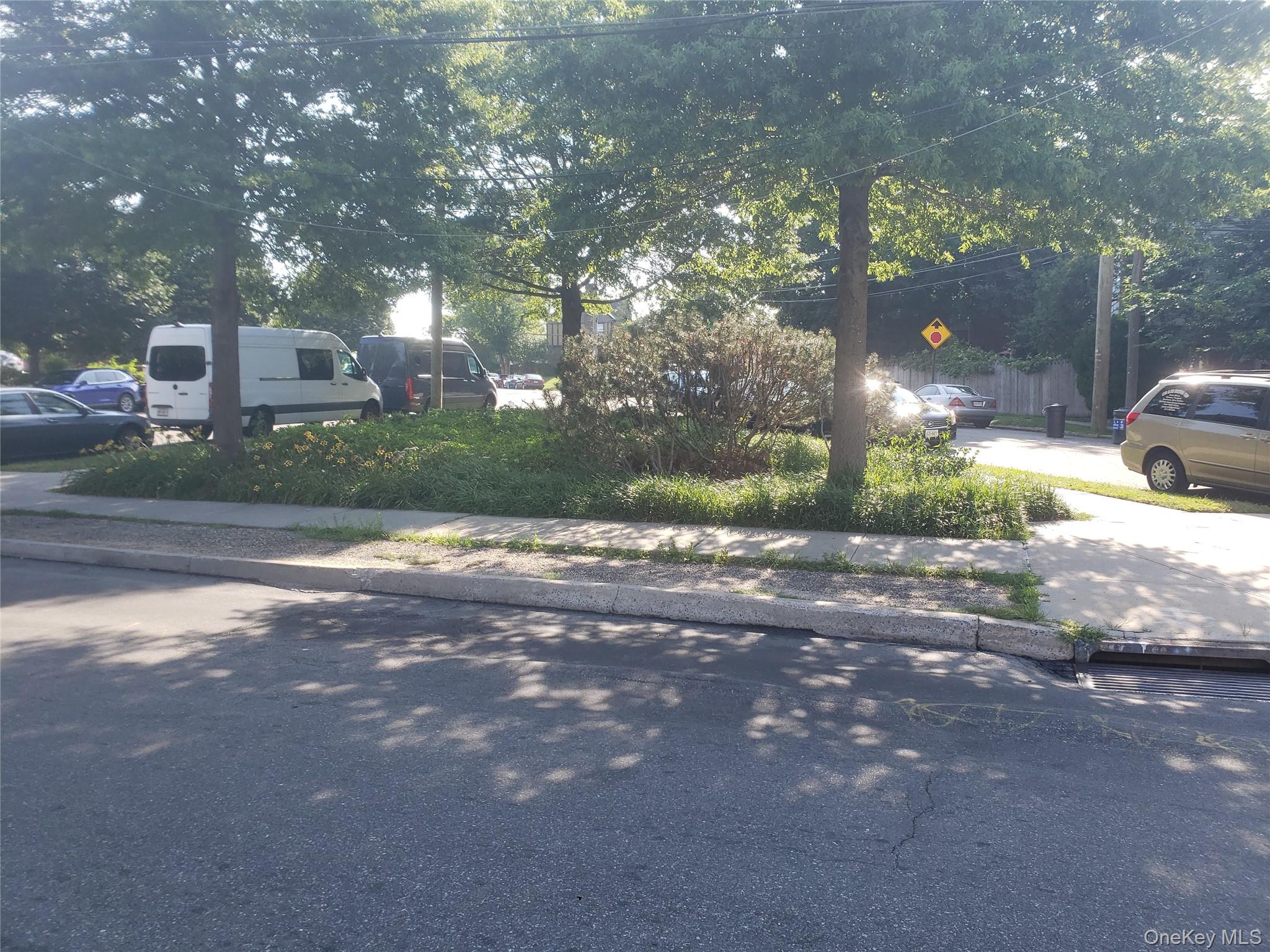 #6 photo, 5-05 College Point Blvd, クイーンズ区 College Point , NY 