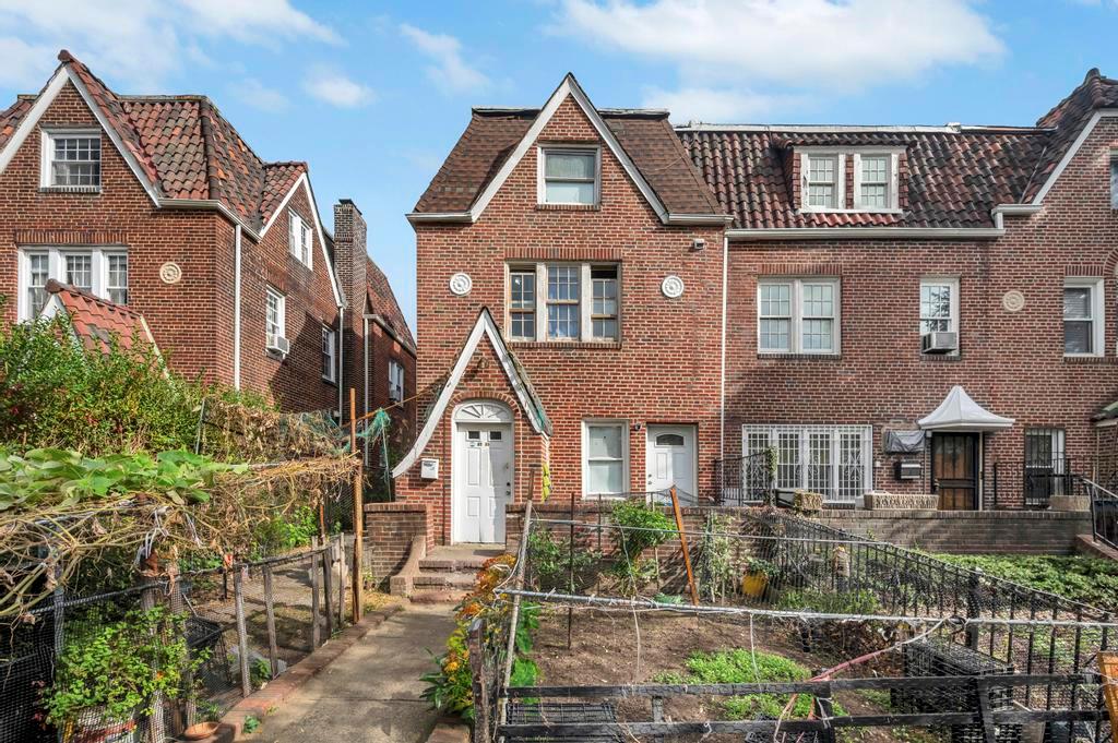 #1 photo, 37-37 78th Street, Jackson Heights , NY 11372