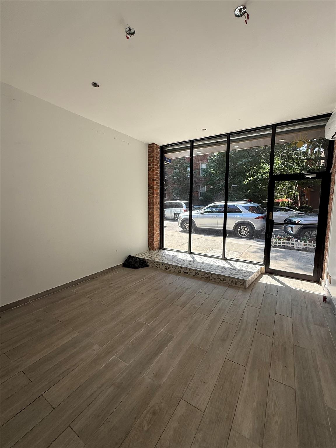 #6 photo, 41-05 46th Street, クイーンズ区 Sunnyside , NY 11104