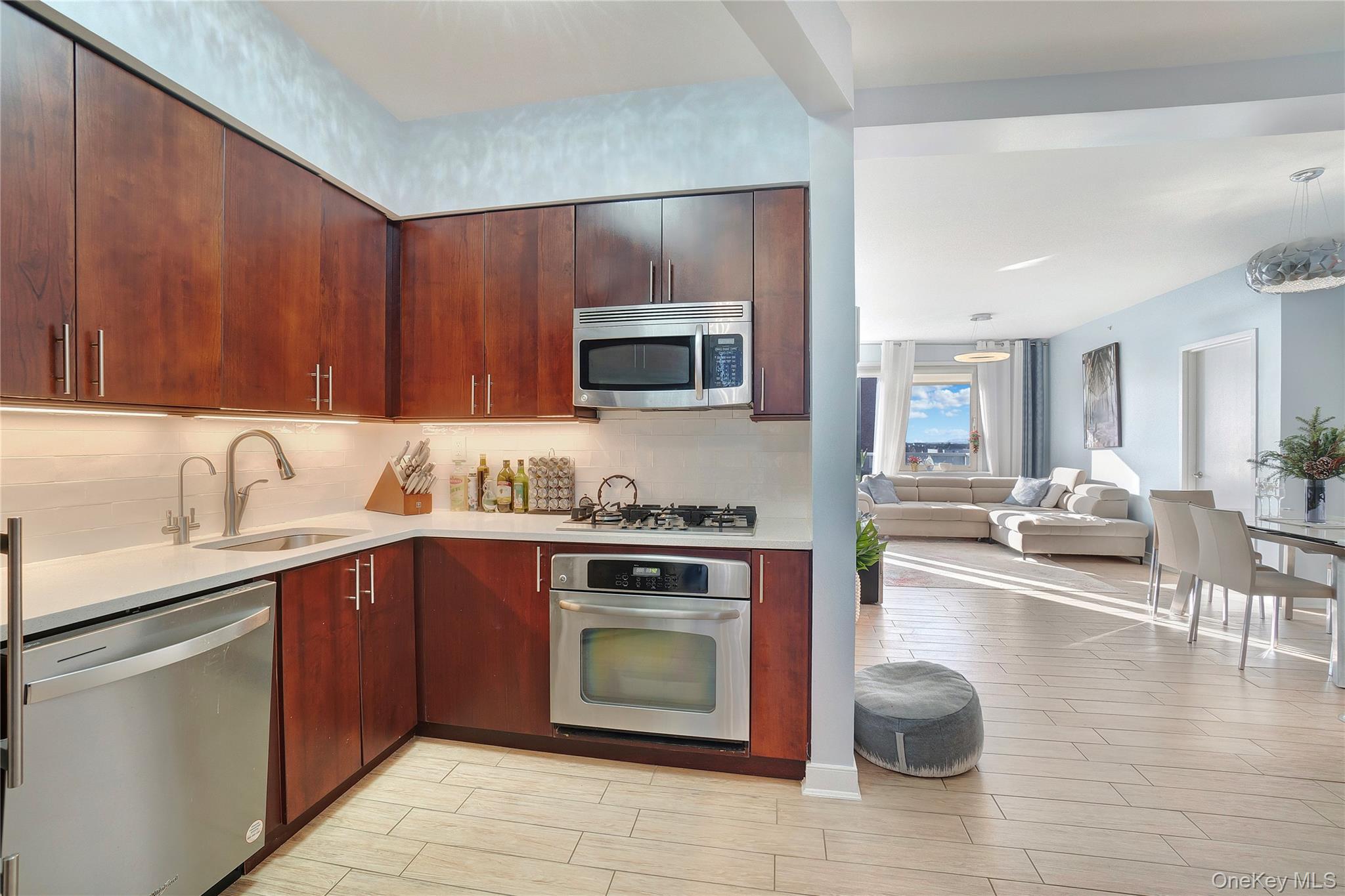 #8 photo, 118-20 Ocean Promenade, クイーンズ区 Far Rockaway , NY 11694