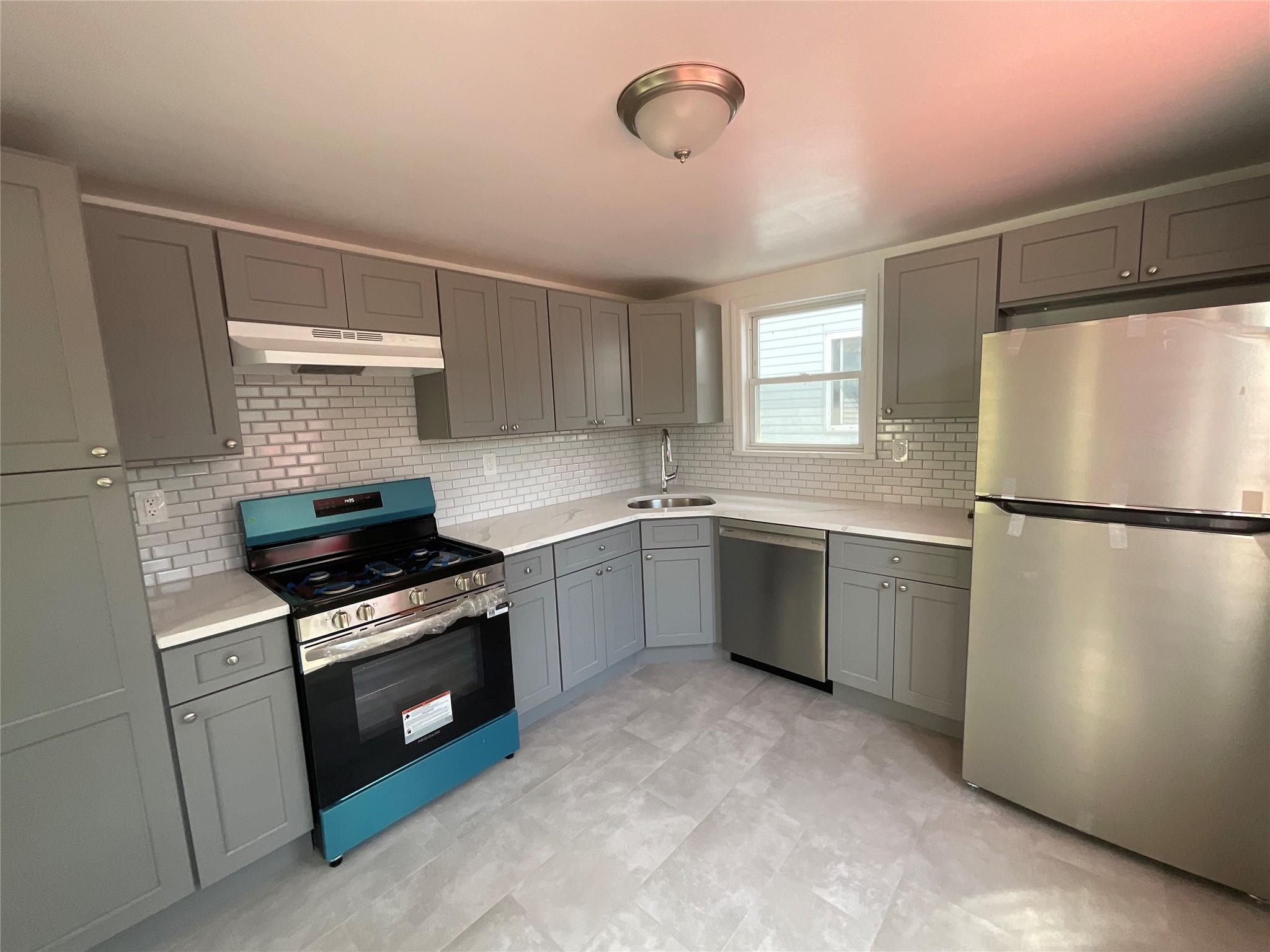 #1 photo, 663 Nasby Place, 皇后區 Far Rockaway , NY 11691