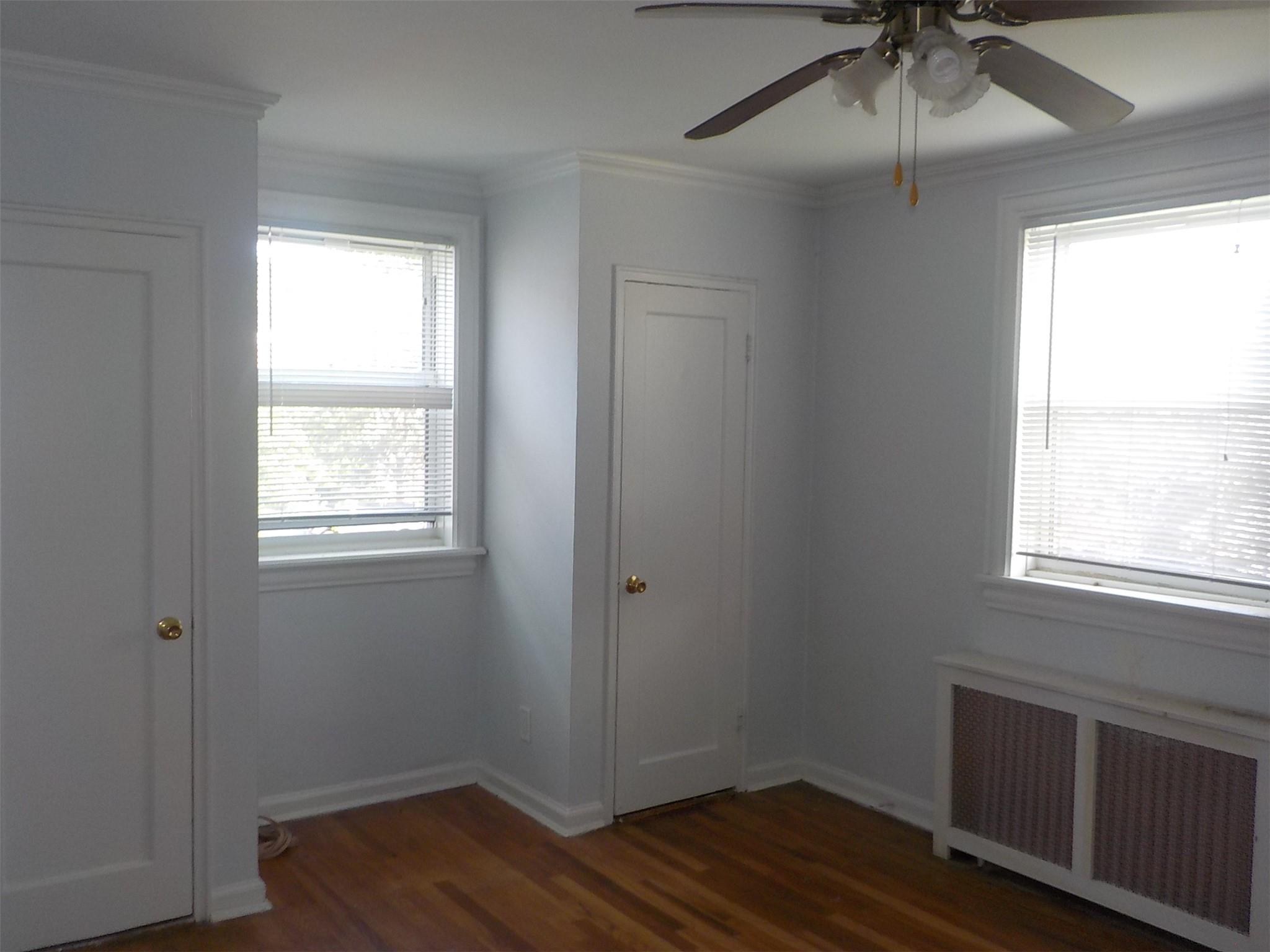 #11 photo, 70-50 260th Street, كوينز Glen Oaks , NY 11004