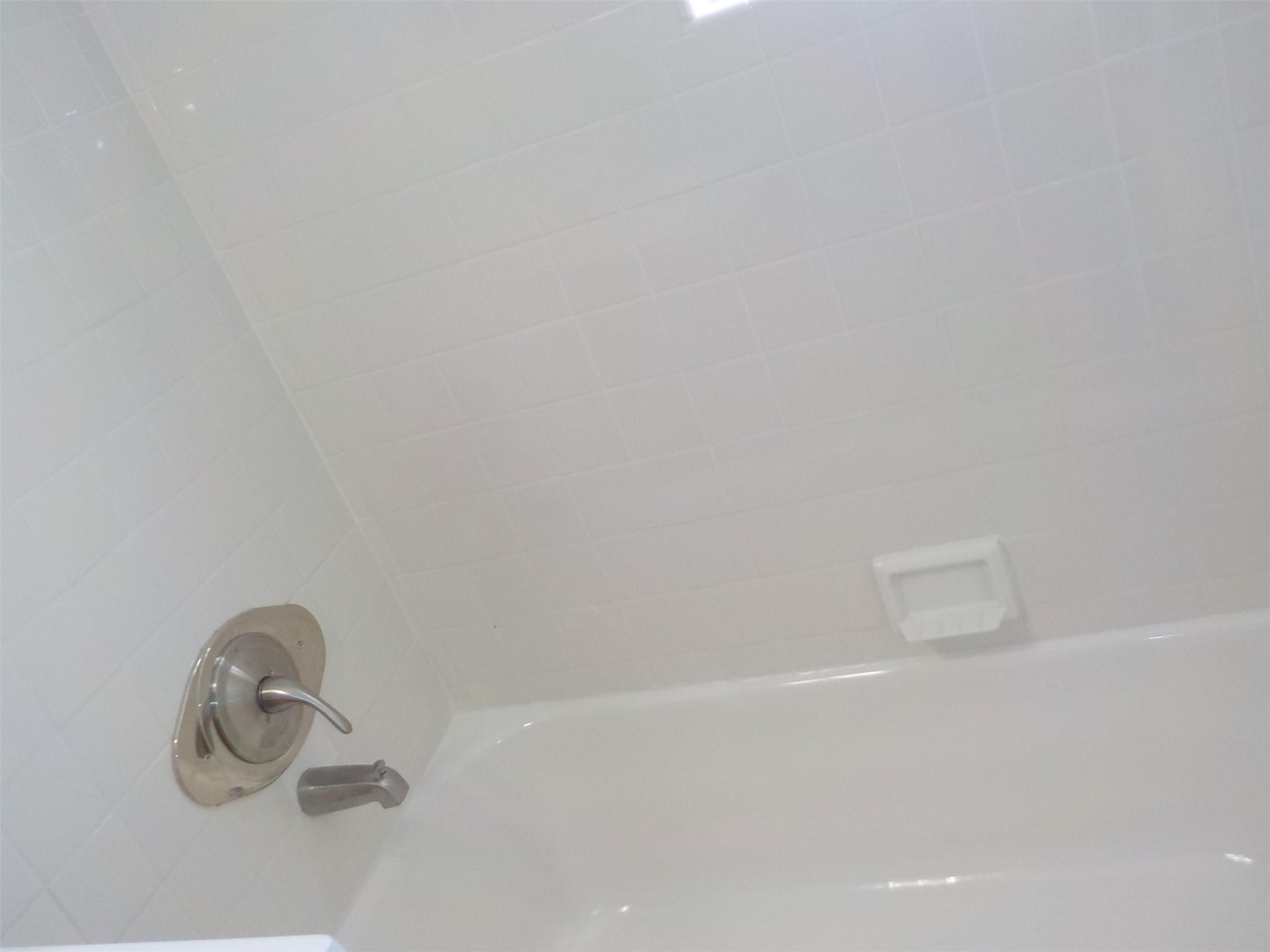 #17 photo, 70-50 260th Street, كوينز Glen Oaks , NY 11004