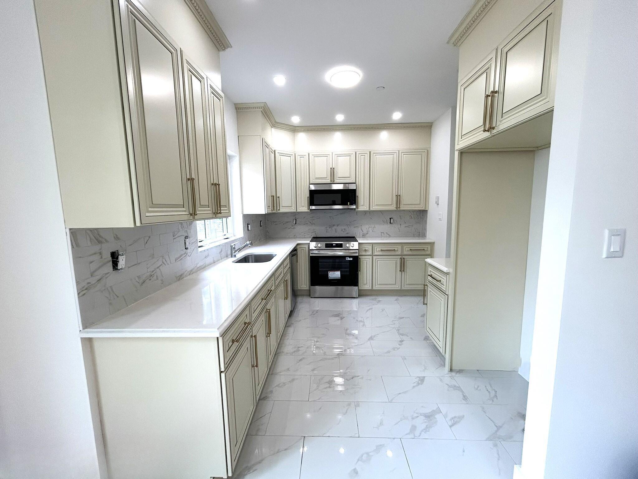 #3 photo, 23 Marie Street, Staten Island , NY 10305