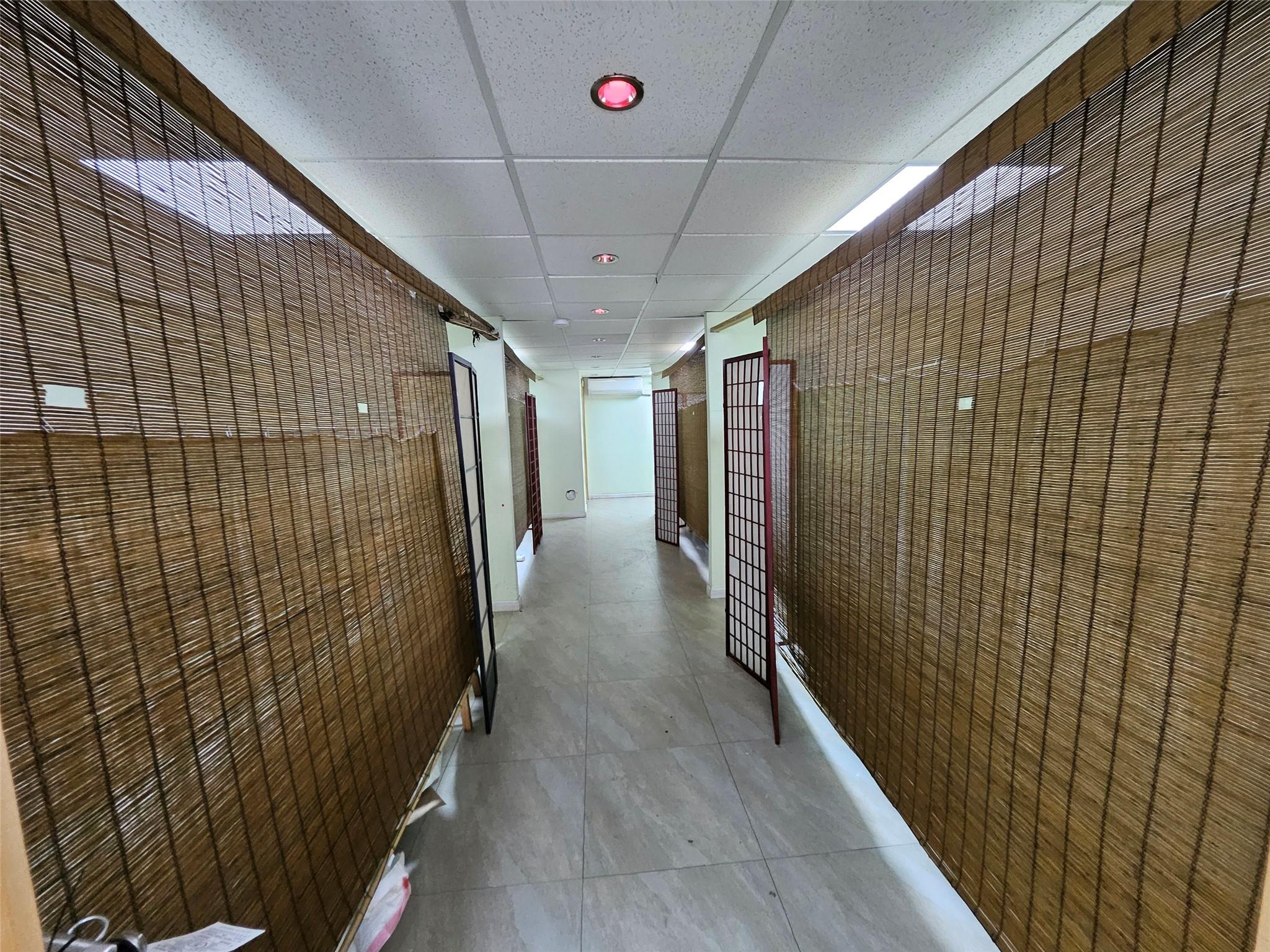 #4 photo, 180 Jericho Turnpike, ナッソー郡 Floral Park , NY 11001