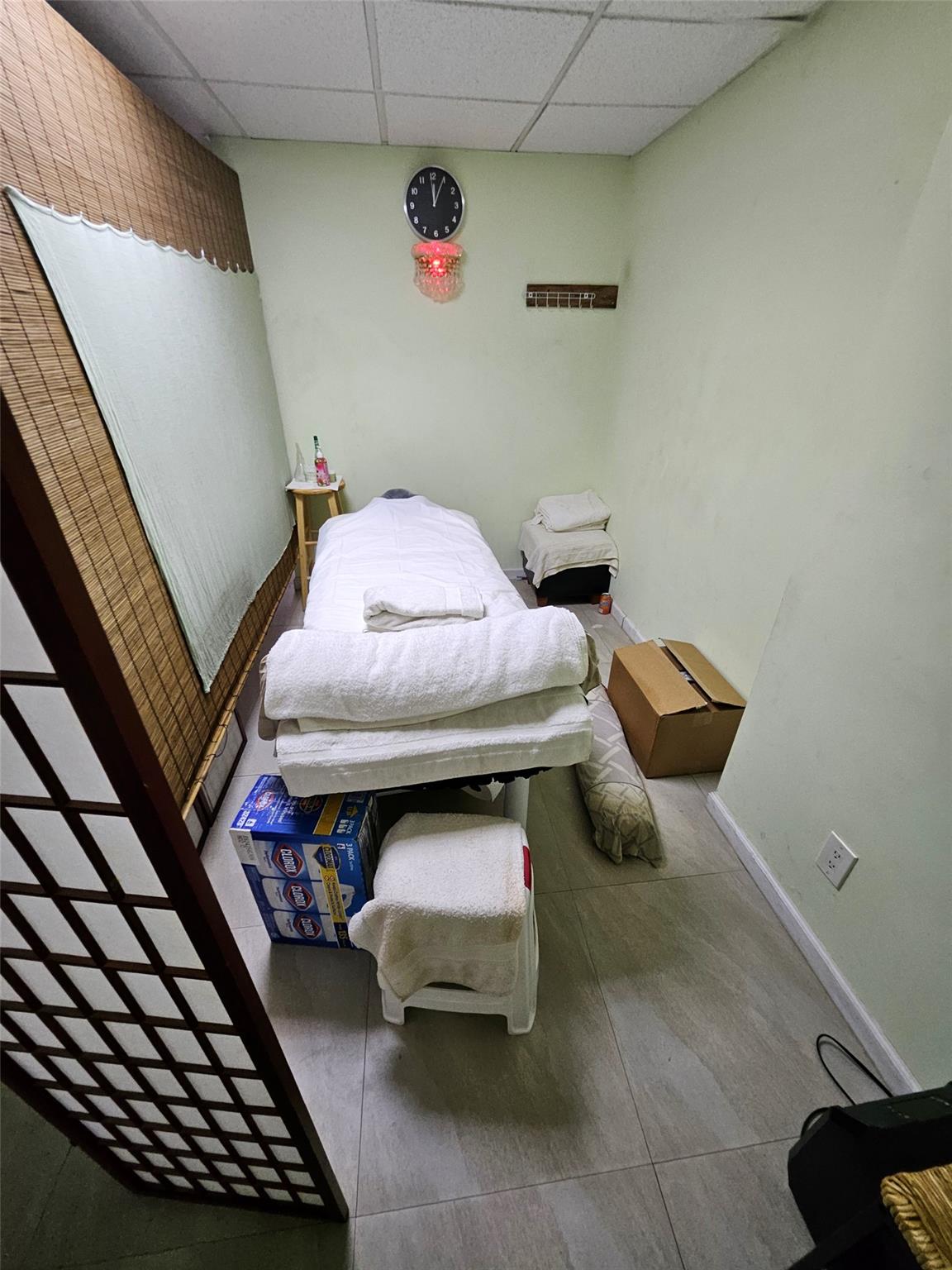 #7 photo, 180 Jericho Turnpike, ナッソー郡 Floral Park , NY 11001