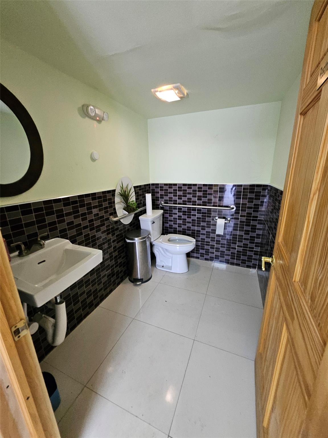 #9 photo, 180 Jericho Turnpike, ナッソー郡 Floral Park , NY 11001