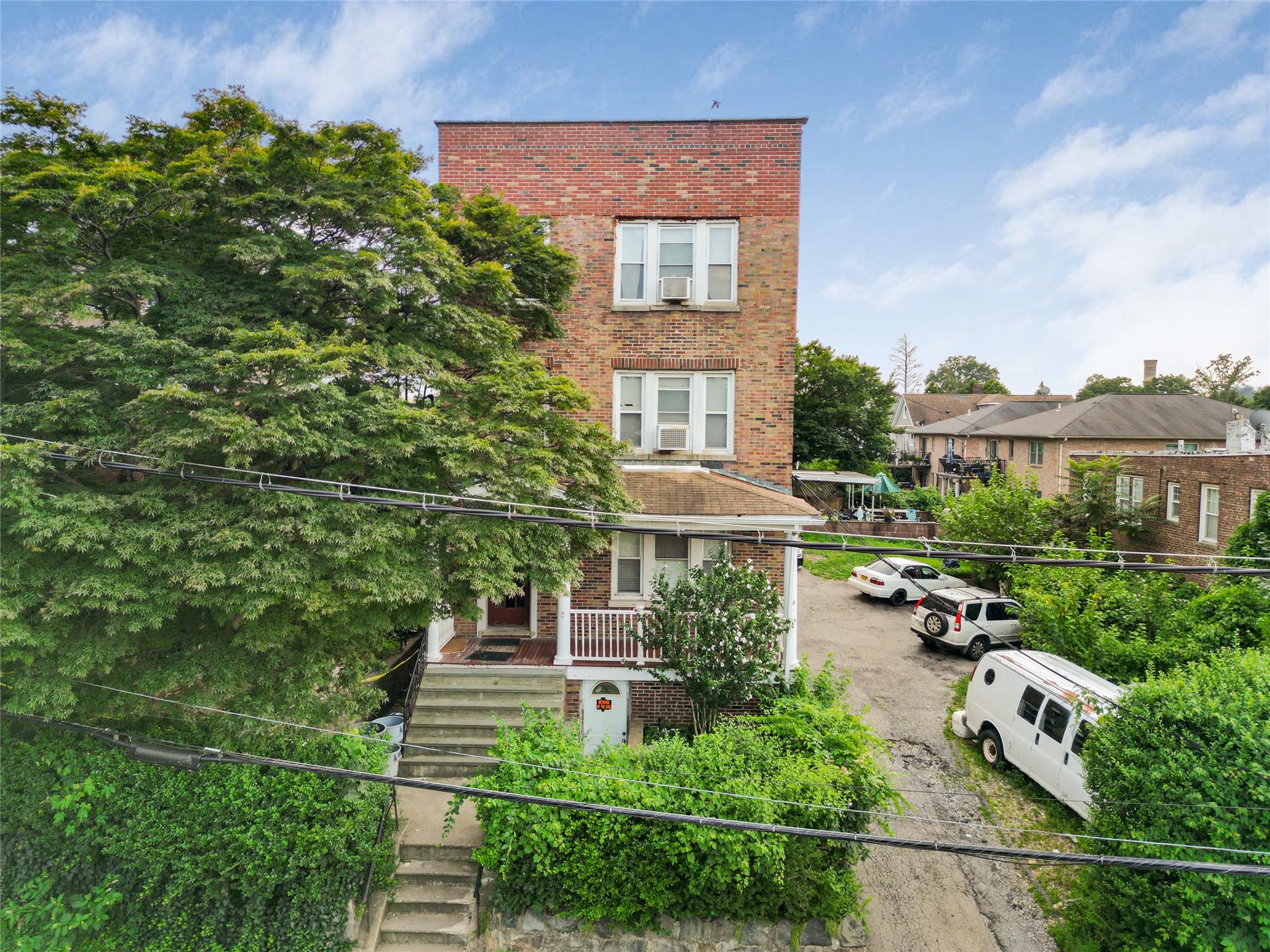 #1 photo, 28 Palmer Road, 紐約州 Yonkers , NY 10701
