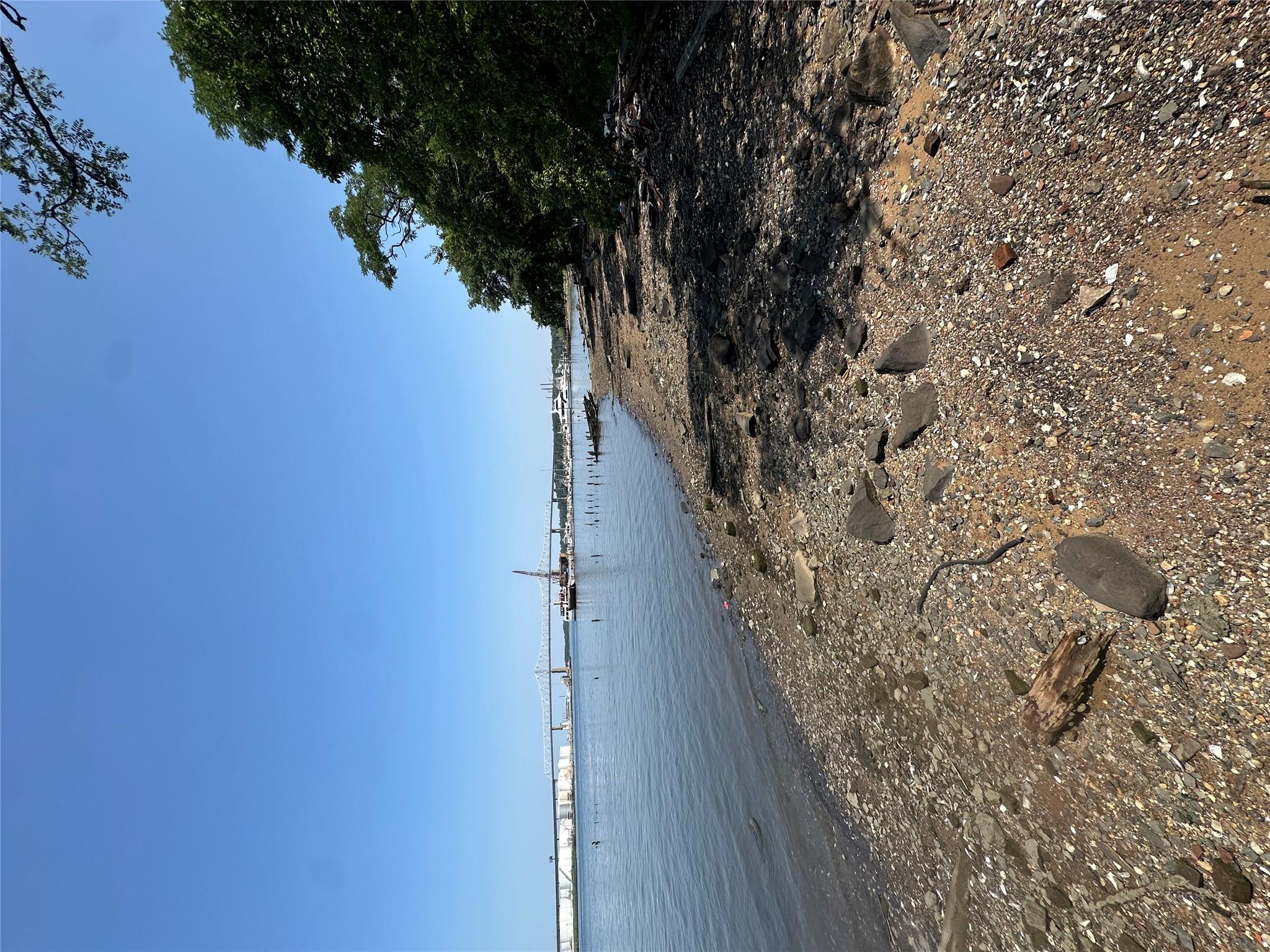 #5 photo, 397 Ellis Street, スタテンアイランド Staten Island , NY 