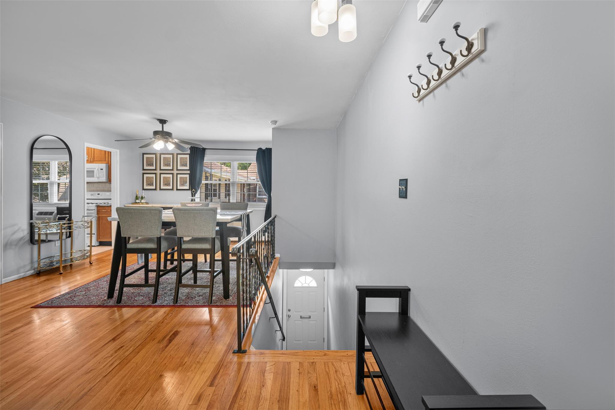 #11 photo, 2413 Wilshire Lane, 東長島 Oakdale , NY 11769