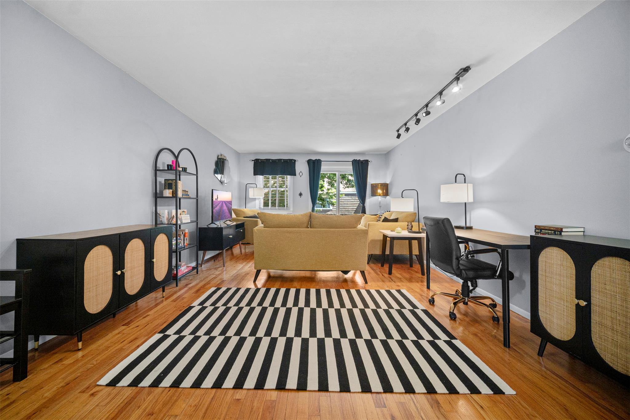 #5 photo, 2413 Wilshire Lane, 東長島 Oakdale , NY 11769