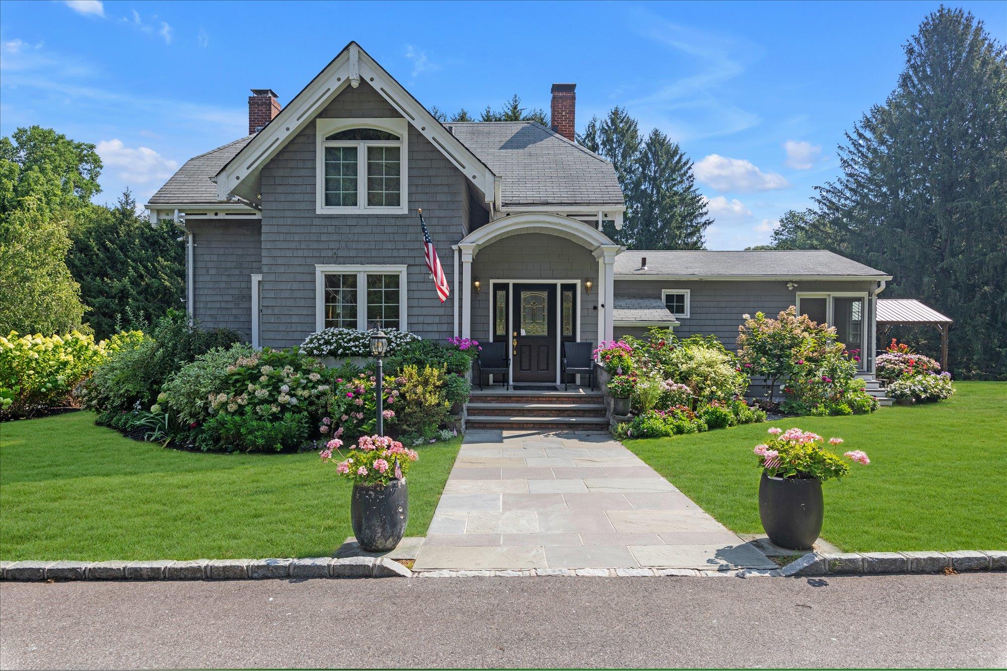 #1 photo, 79 Cove Road, 롱 아일랜드 Oyster Bay Cove , NY 11771