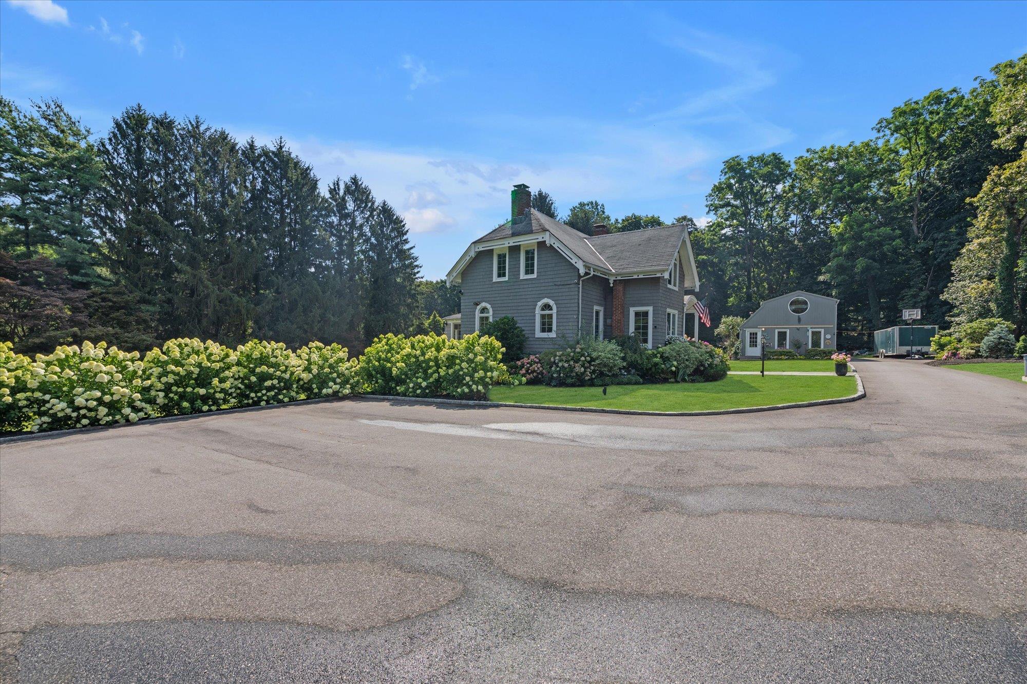 #19 photo, 79 Cove Road, 롱 아일랜드 Oyster Bay Cove , NY 11771