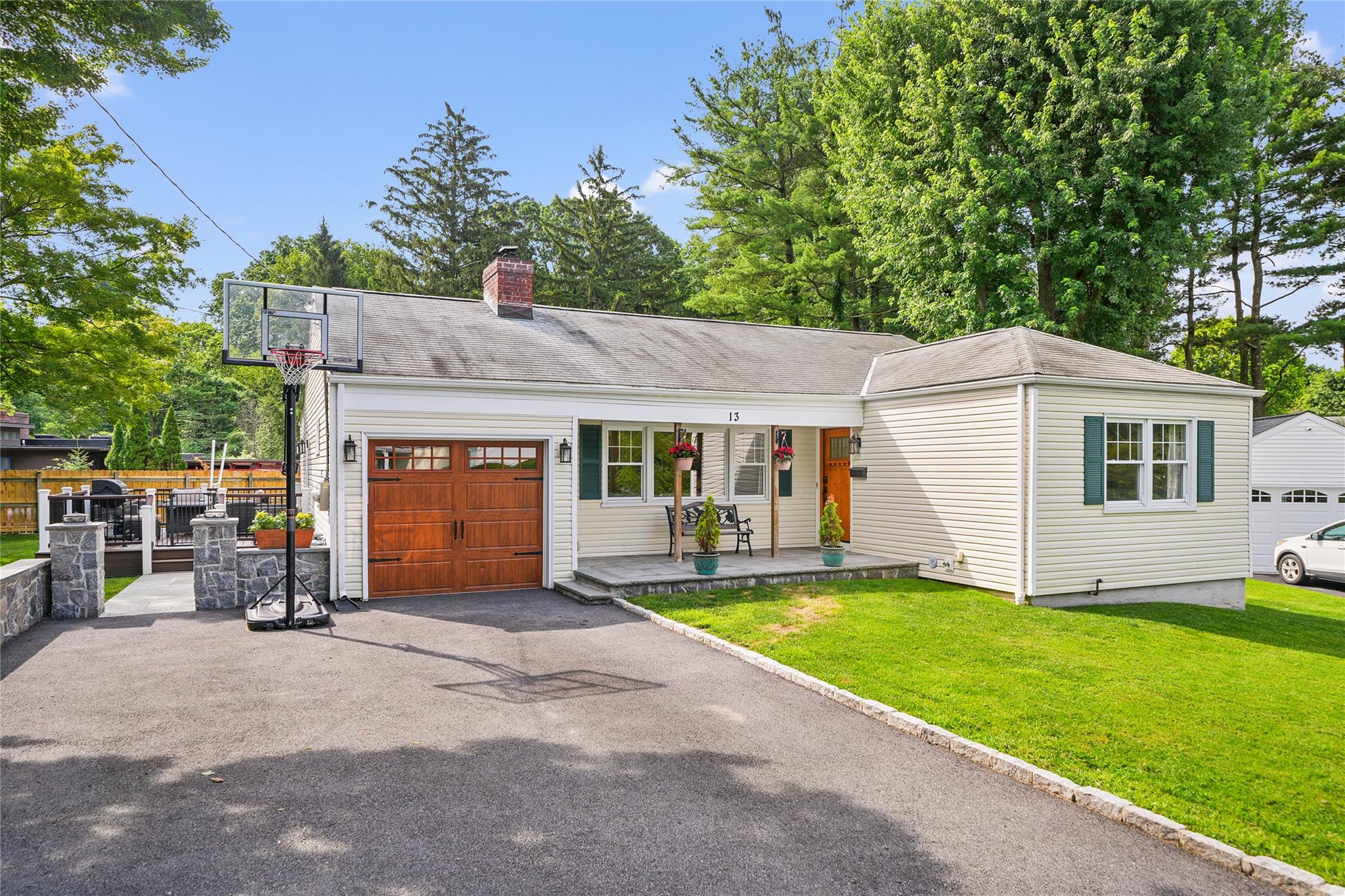 #1 photo, 13 Overlook Road, Ardsley , NY 10502