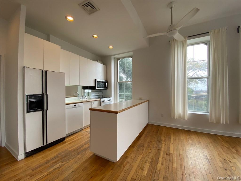 #9 photo, 2 N Water Street, Ossining , NY 10562