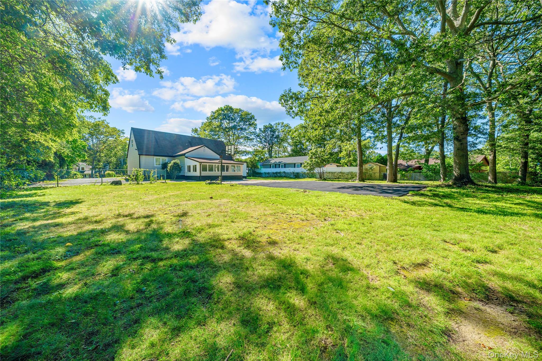 #14 photo, 188 W End Avenue, 东长岛 Shirley , NY 11967