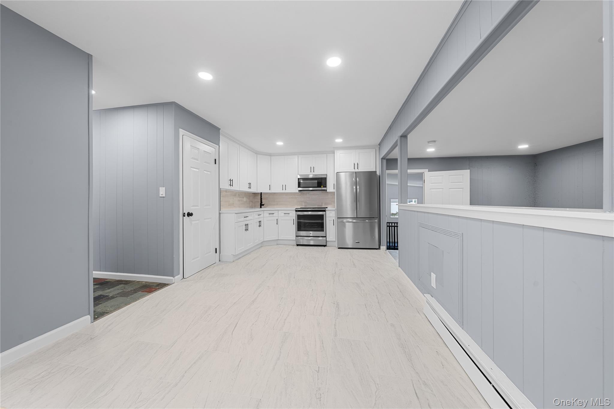 #4 photo, 188 W End Avenue, 东长岛 Shirley , NY 11967