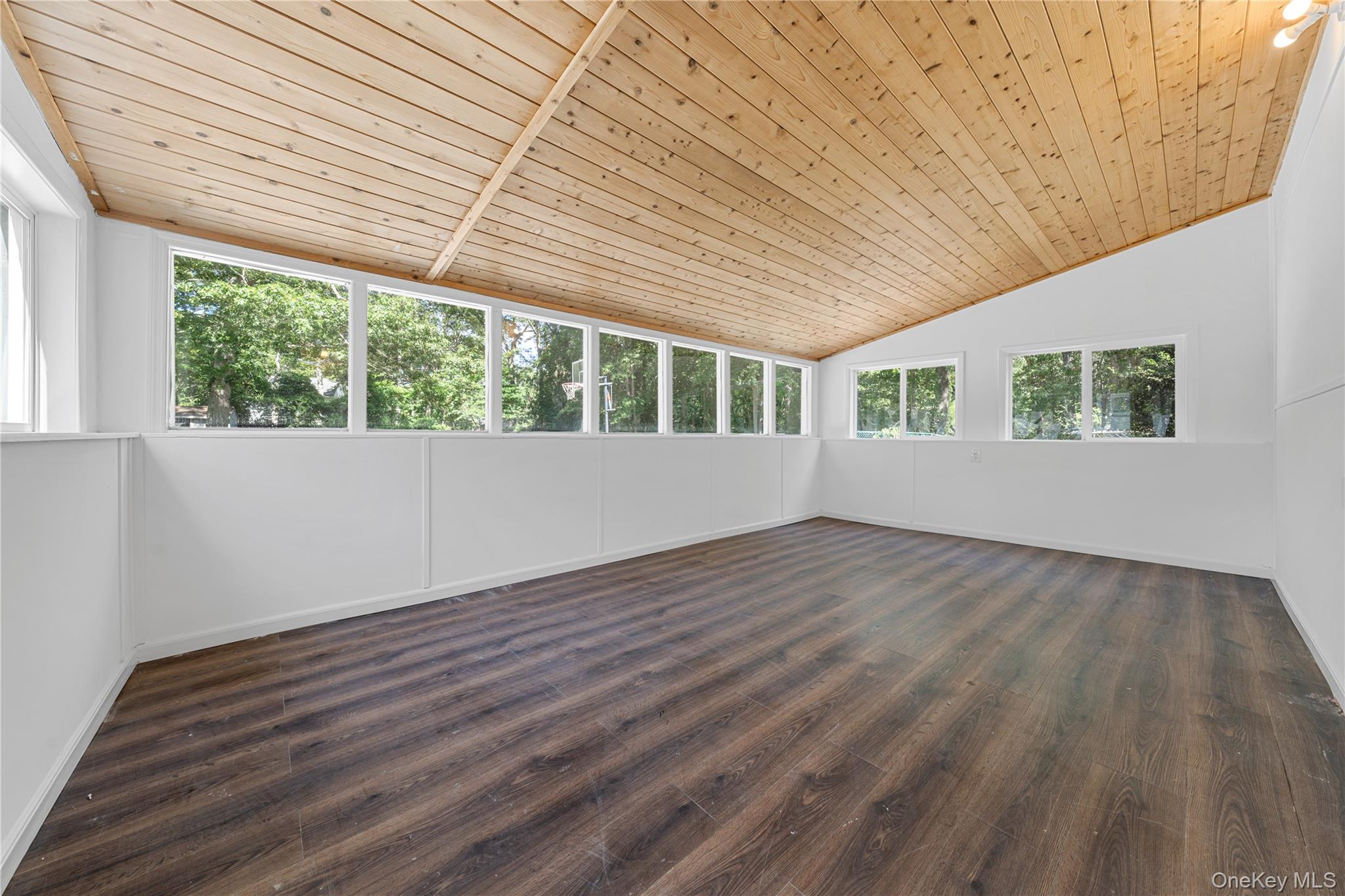 #7 photo, 188 W End Avenue, 东长岛 Shirley , NY 11967