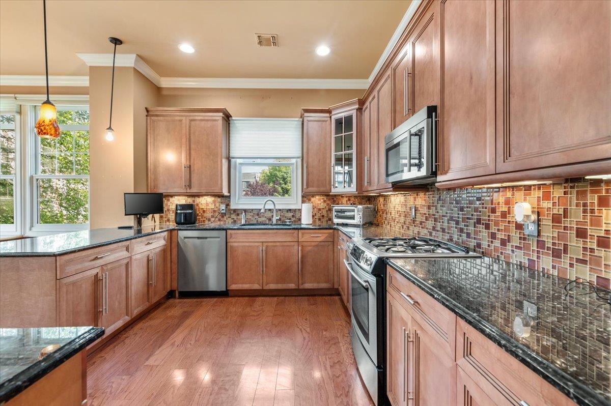 #12 photo, 481 Pacing Way, ナッソー郡 Westbury , NY 11590