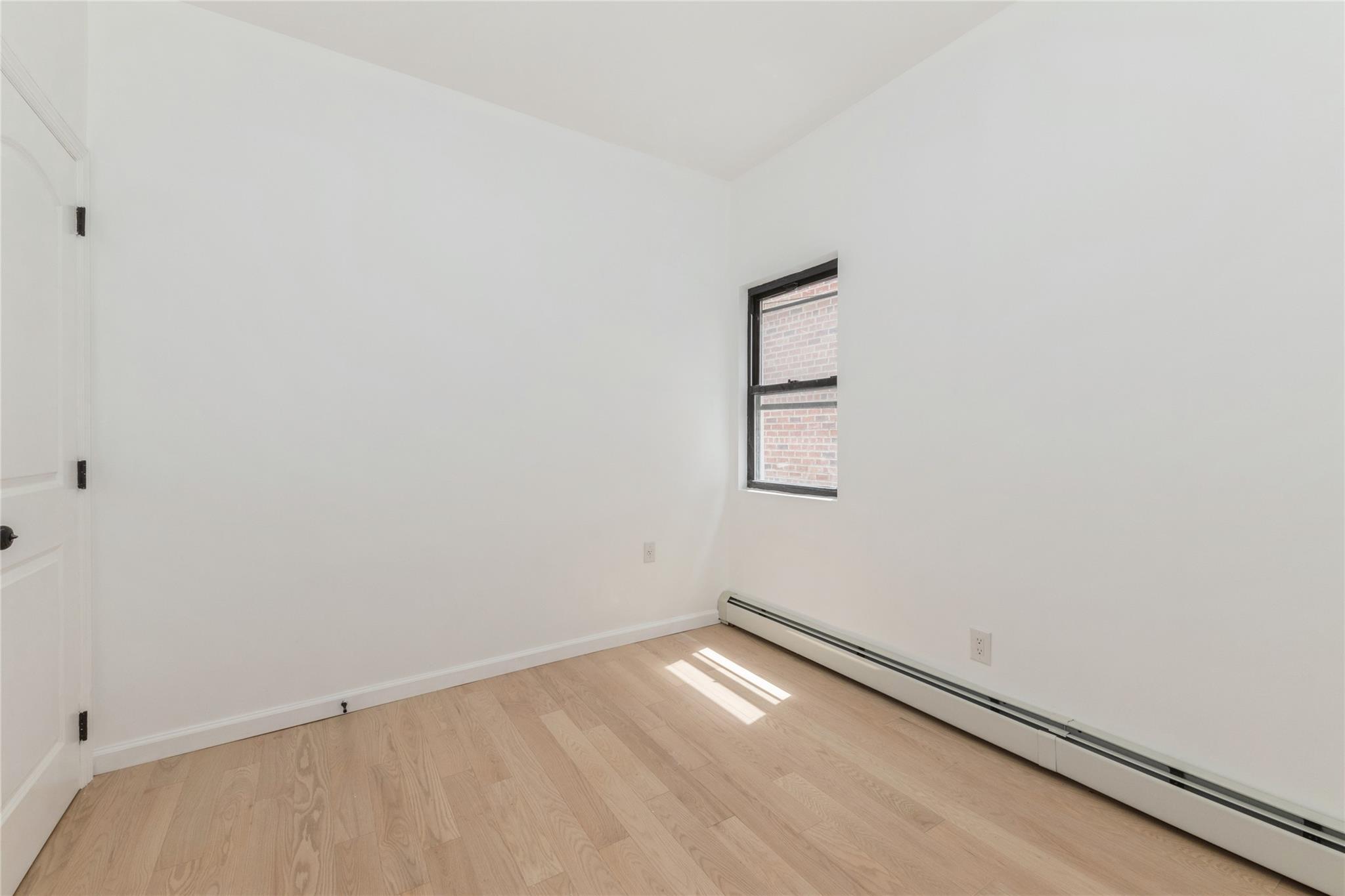 #12 photo, 10337 52nd Avenue, 皇后區 可樂娜 Corona , NY 11368