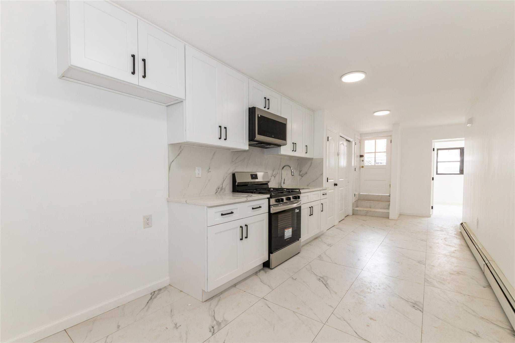 #15 photo, 10337 52nd Avenue, 皇后區 可樂娜 Corona , NY 11368