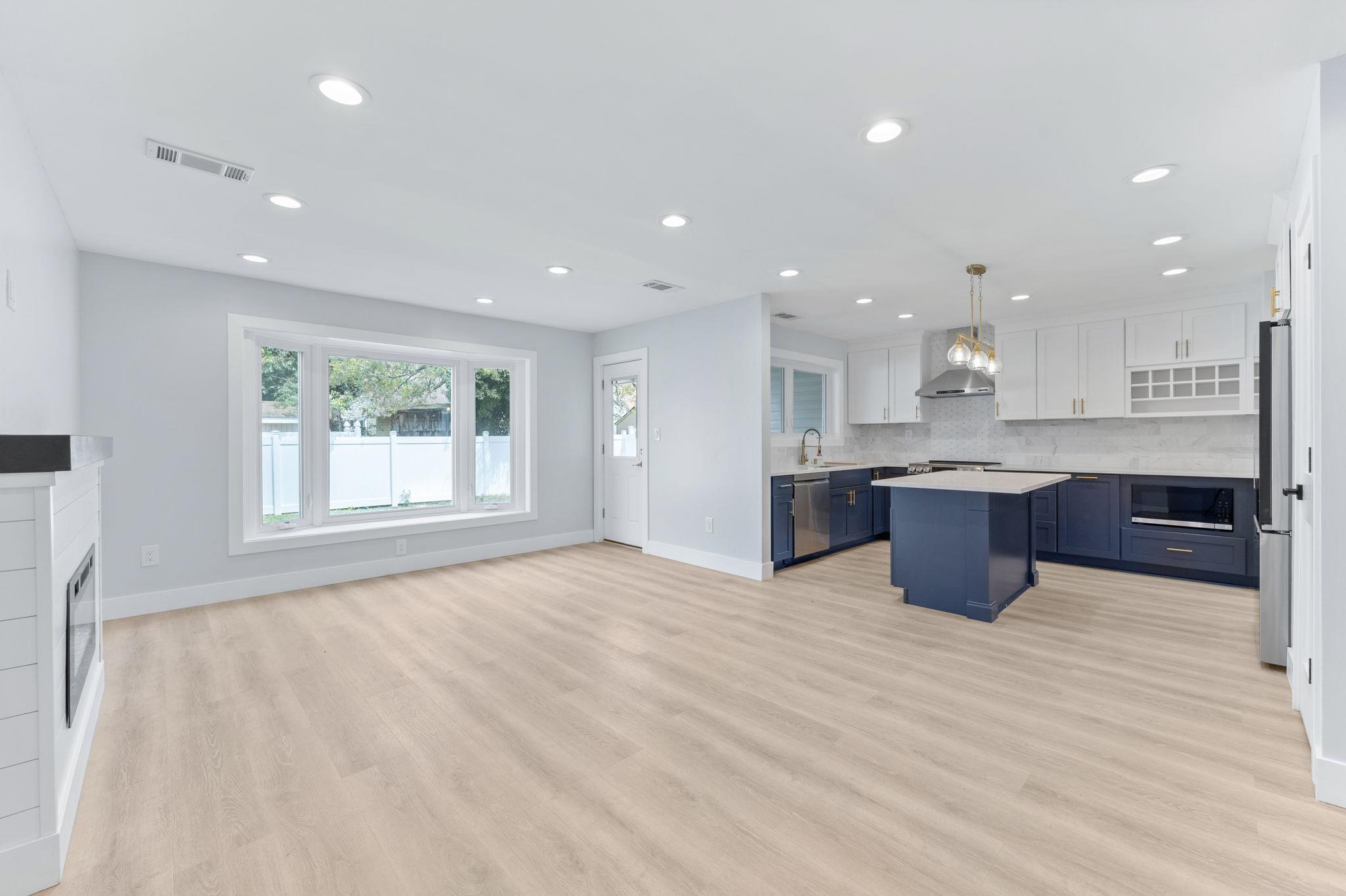 #13 photo, 39 Stirrup Lane, Levittown , NY 11756