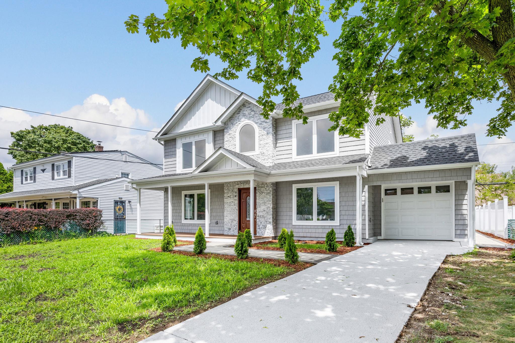 #2 photo, 39 Stirrup Lane, Levittown , NY 11756