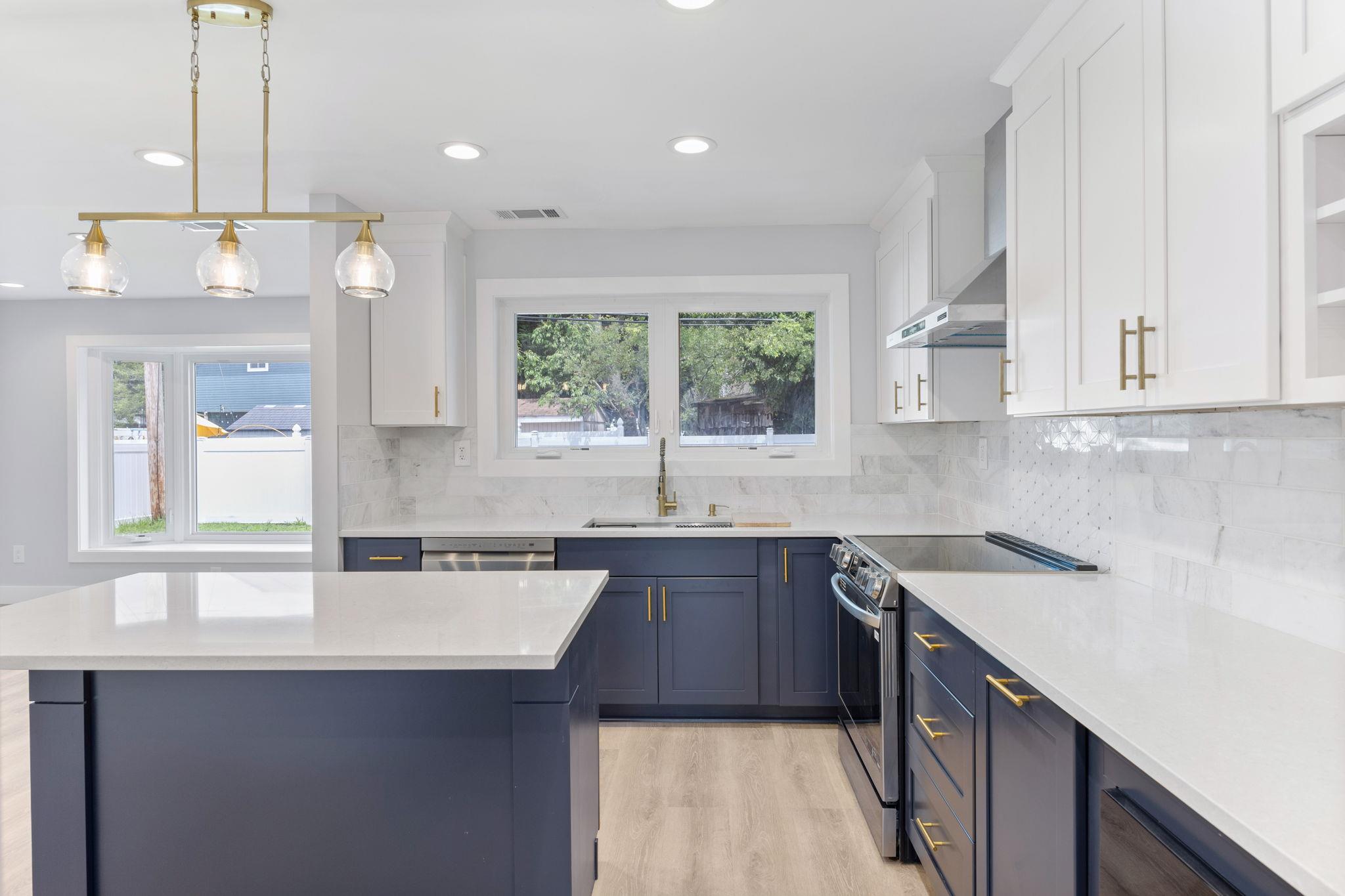 #8 photo, 39 Stirrup Lane, Levittown , NY 11756