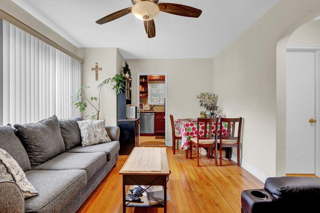 #10 photo, 254-07 74th AVE, 皇后區 Glen Oaks , NY 11004