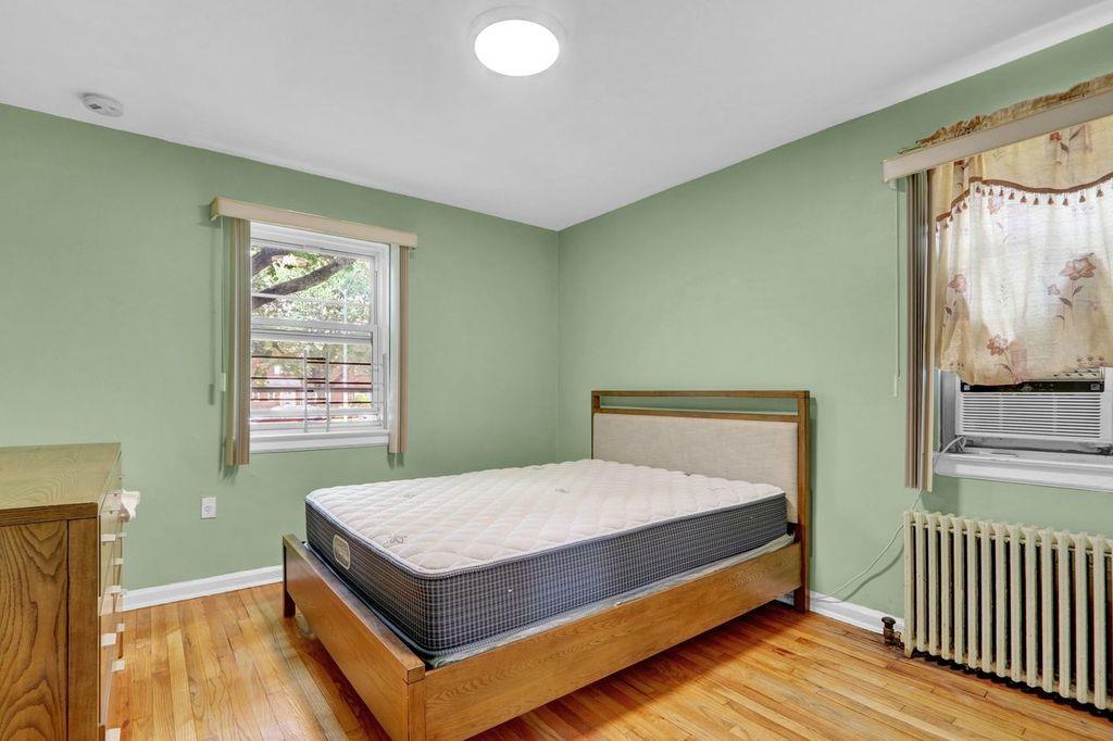 #5 photo, 254-07 74th AVE, 皇后區 Glen Oaks , NY 11004