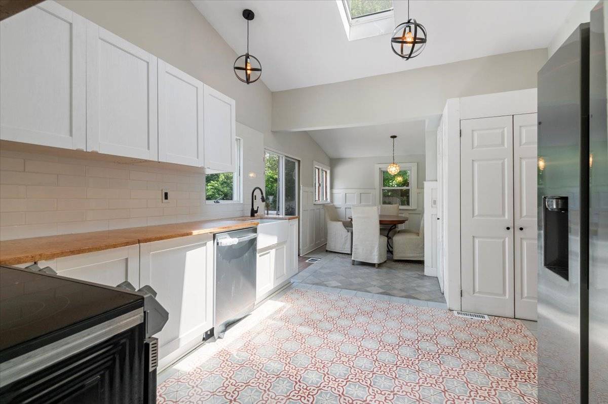 #12 photo, 56 W DONELLAN RD, サフォーク郡 Hampton Bays , NY 11946