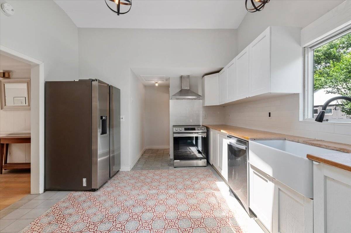 #13 photo, 56 W DONELLAN RD, サフォーク郡 Hampton Bays , NY 11946