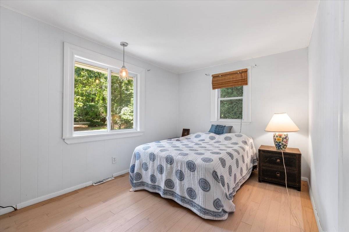 #15 photo, 56 W DONELLAN RD, サフォーク郡 Hampton Bays , NY 11946